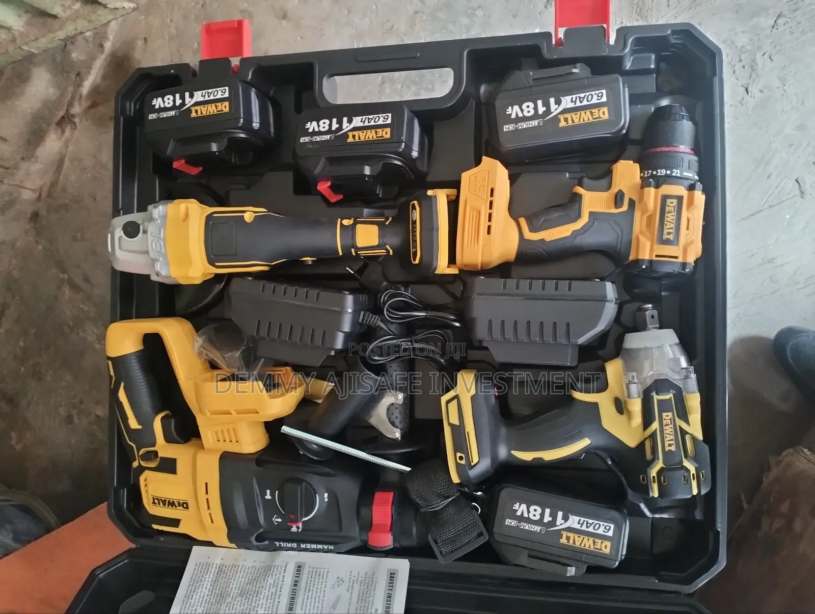 Brushless Cordless 4 in 1 Combo Kit (Dewalt)