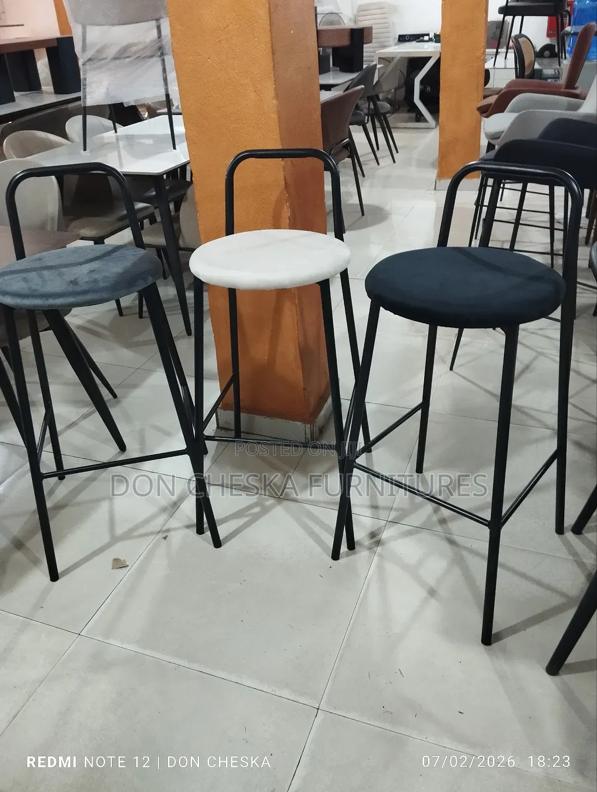 Iron Leg Morden Bar Stool