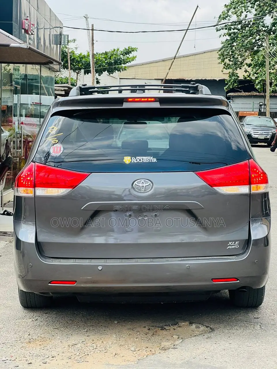 Toyota Sienna XLE AWD 7-Passenger 2013 Gray
