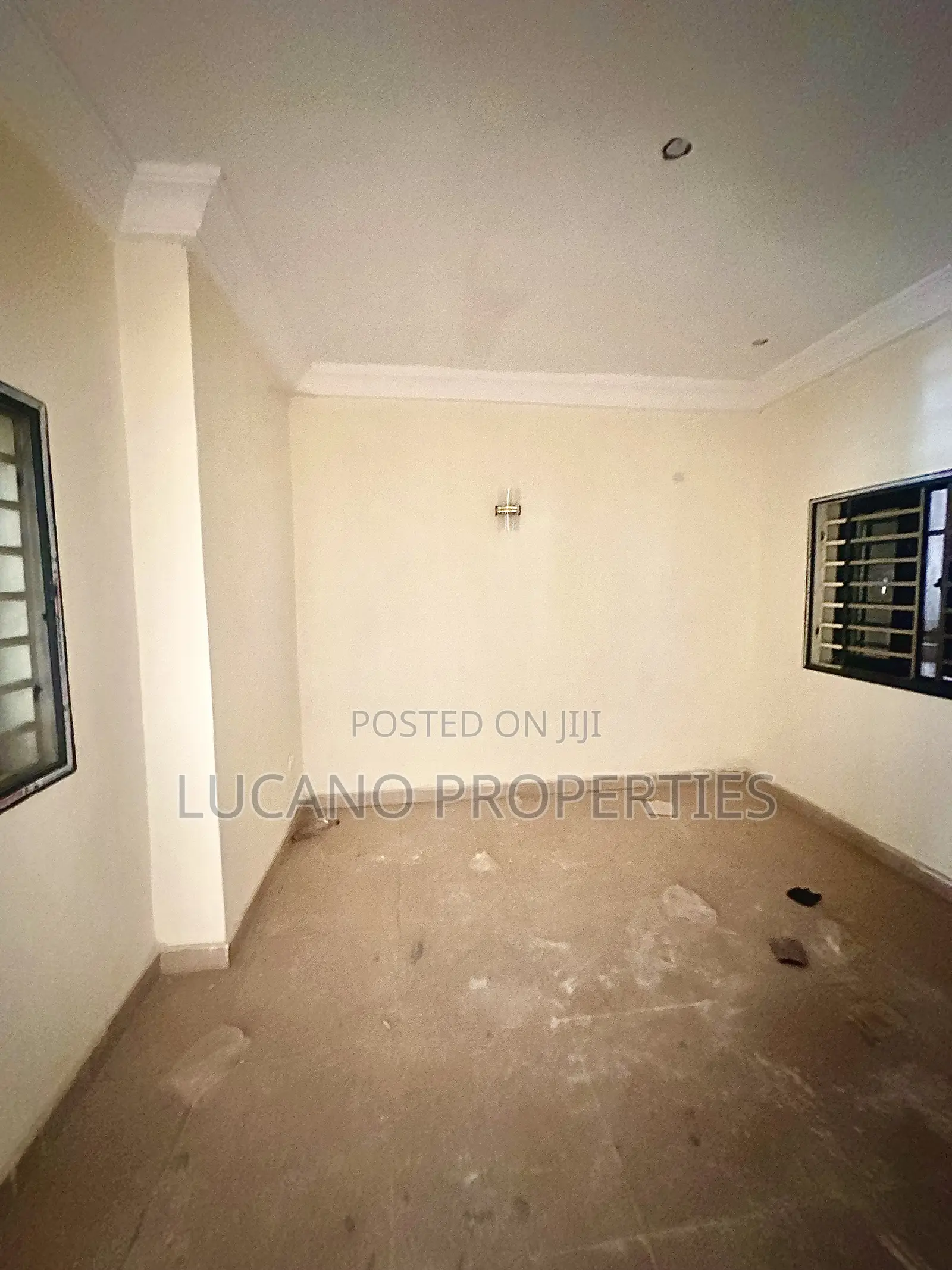 4bdrm Block of Flats in Idu Residential Area for sale
