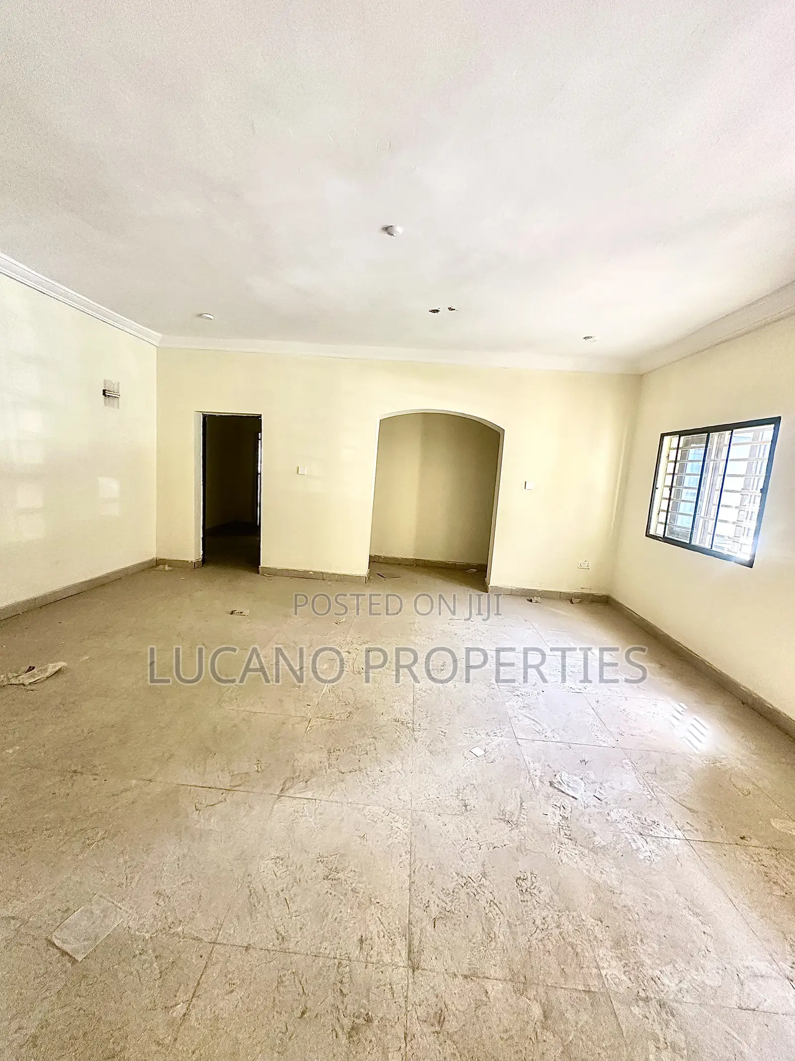 4bdrm Block of Flats in Idu Residential Area for sale