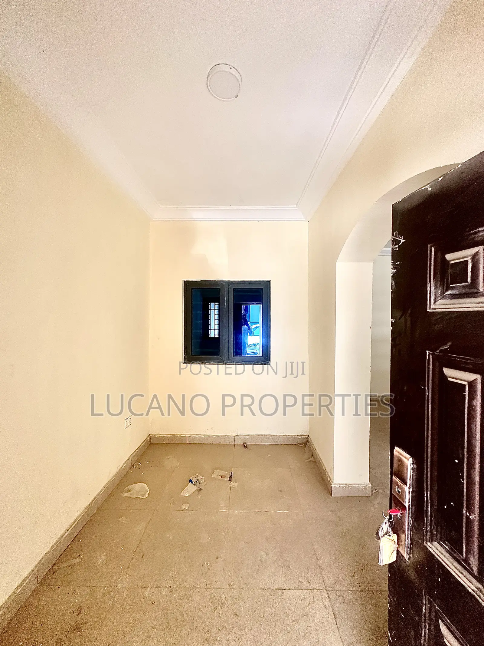 4bdrm Block of Flats in Idu Residential Area for sale
