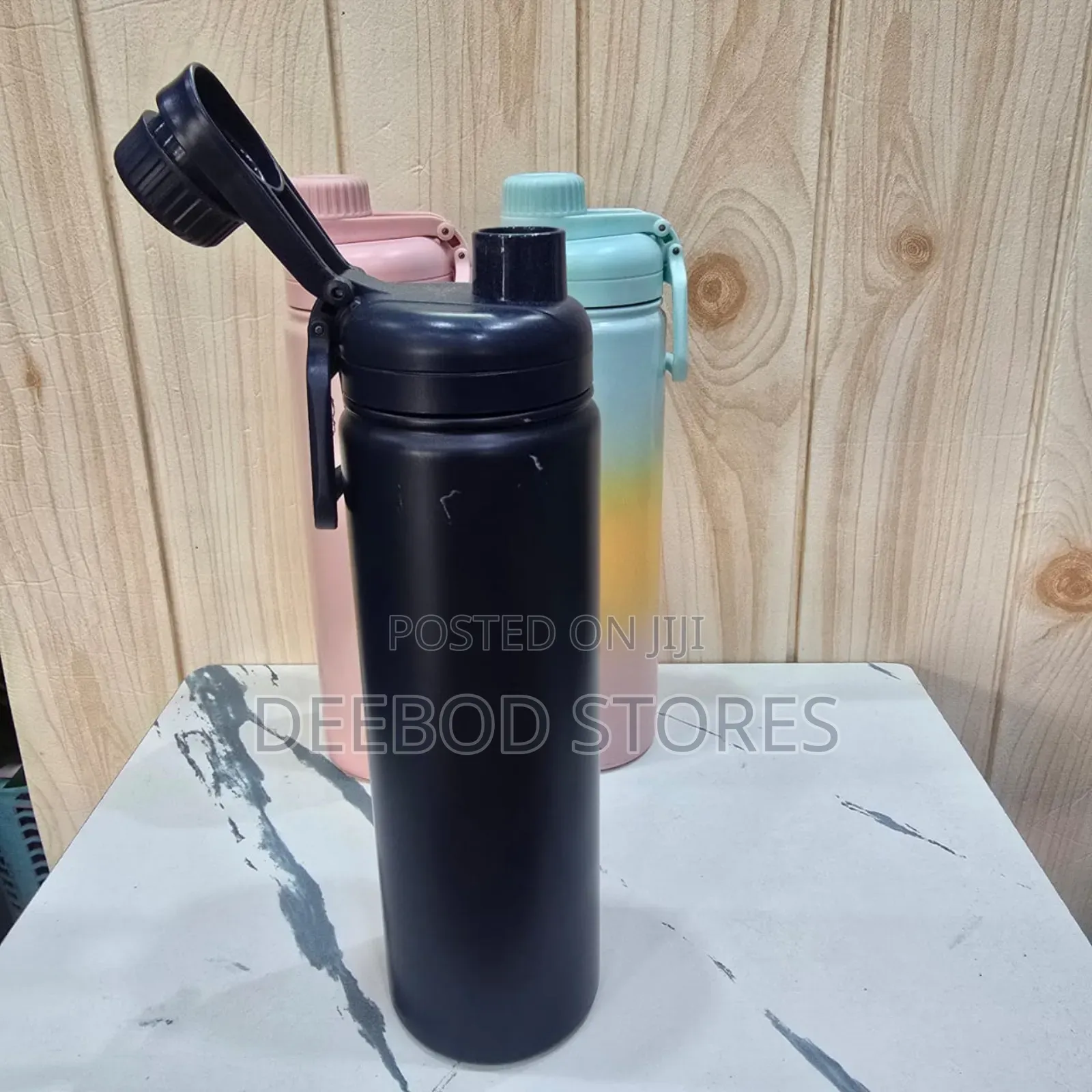 Black 24oz (708ml) Stainless Steel Insulated Bottle
