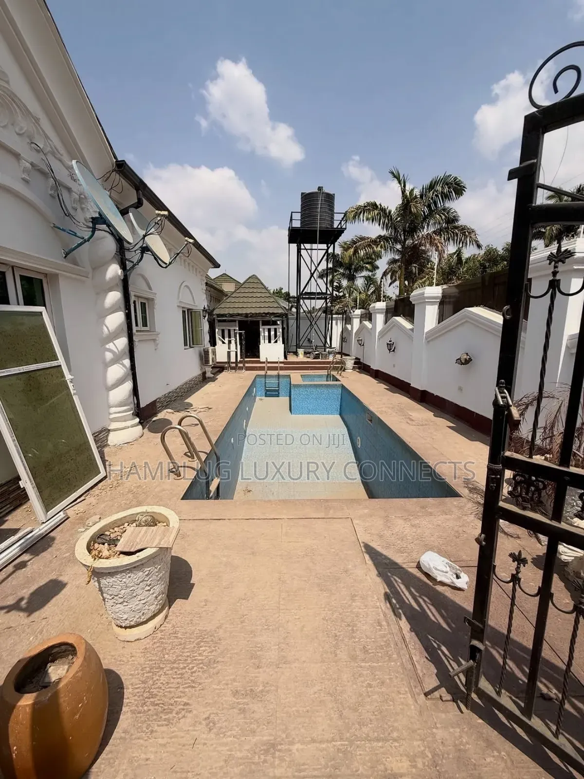 3bdrm Bungalow in Galadimawa for sale