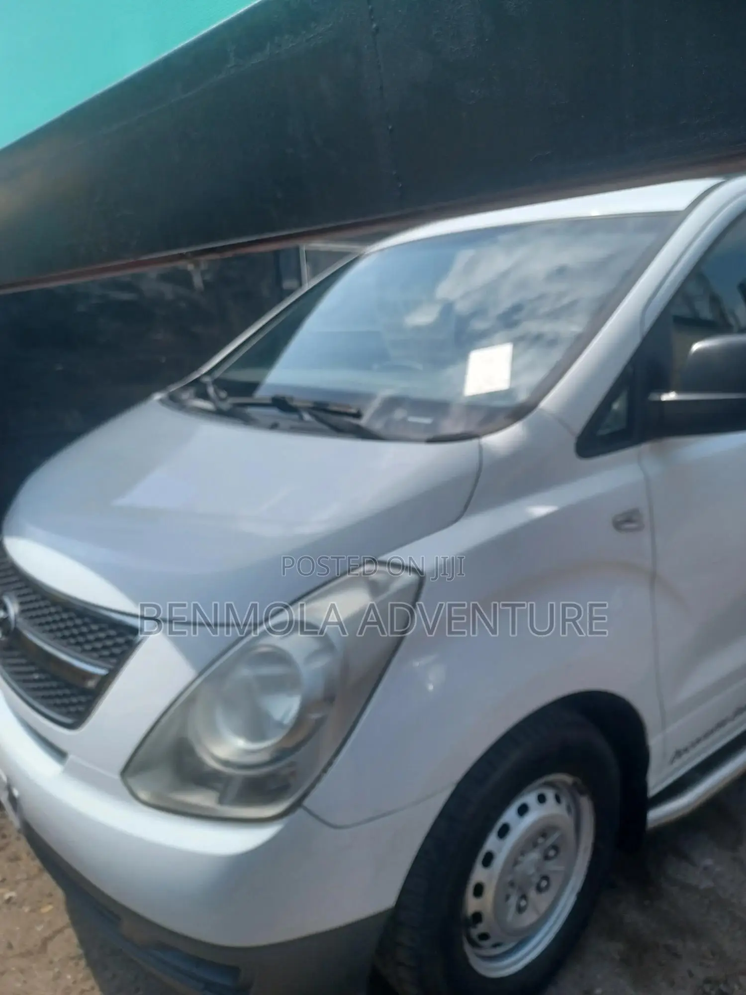 Hyundai H1 2010 White