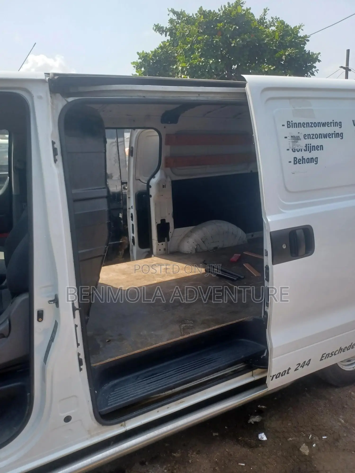 Hyundai H1 2010 White