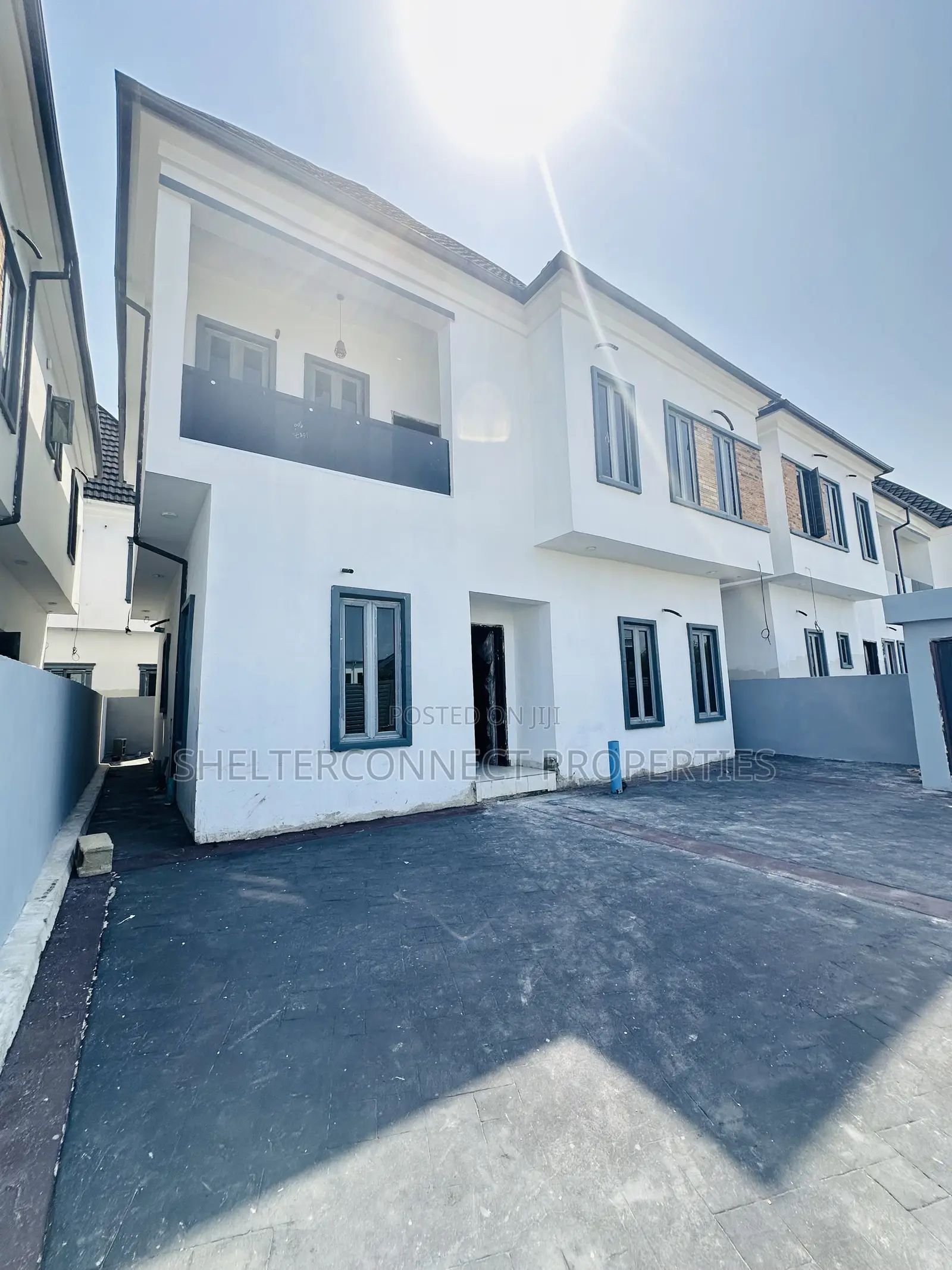 4bdrm Duplex in Lekki for sale