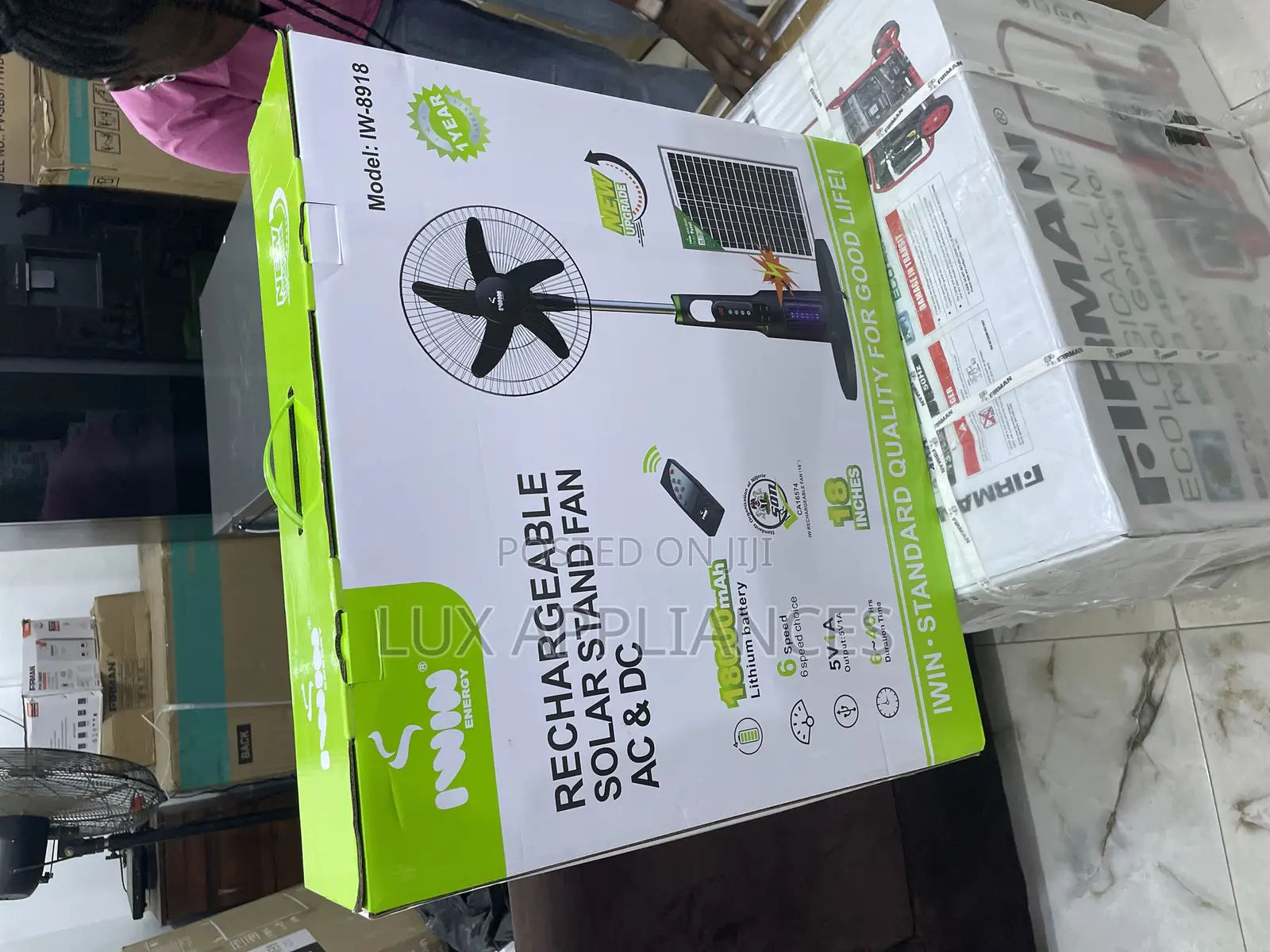 Iwin 18” Rechargeable Standing Fan – Powerful Portable