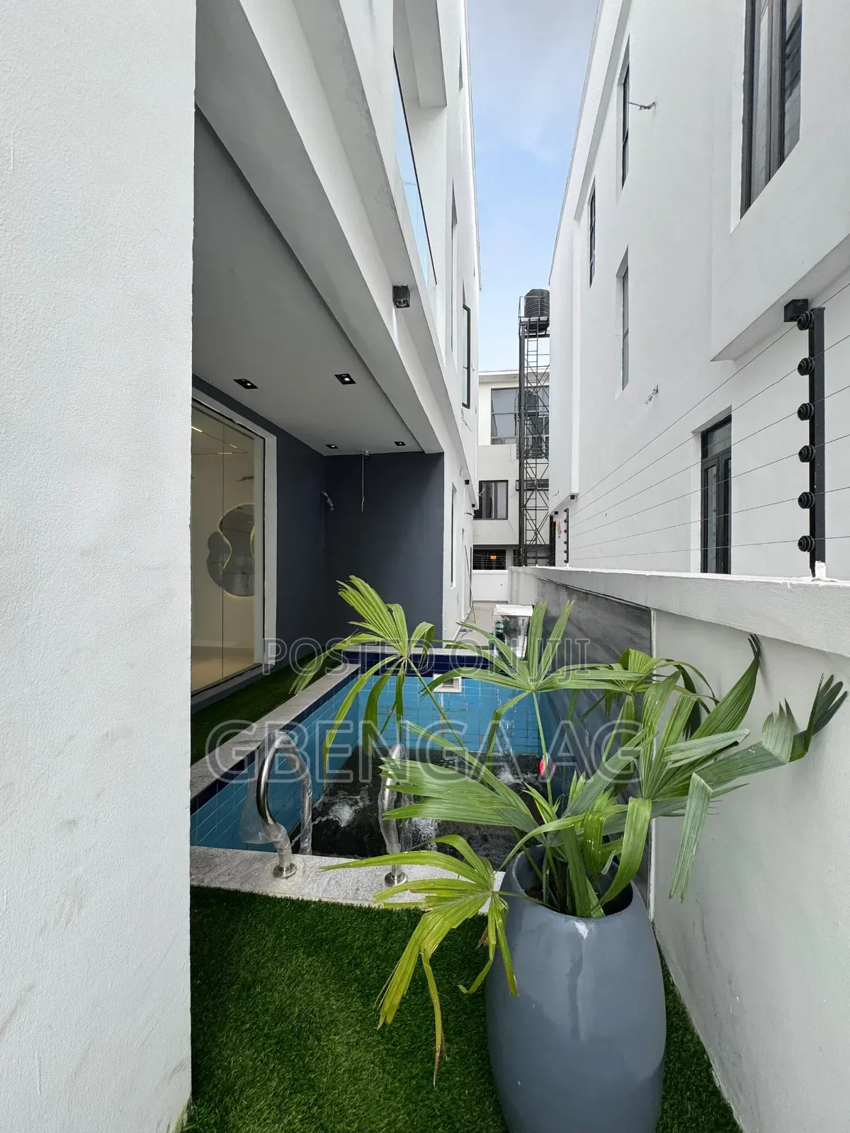 5bdrm Duplex in Lekki Phase 1 for sale