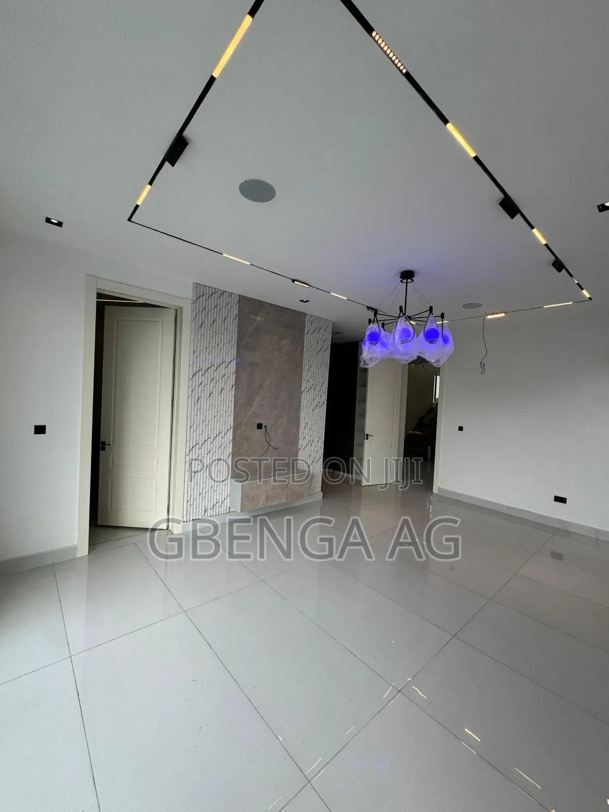 5bdrm Duplex in Lekki Phase 1 for sale