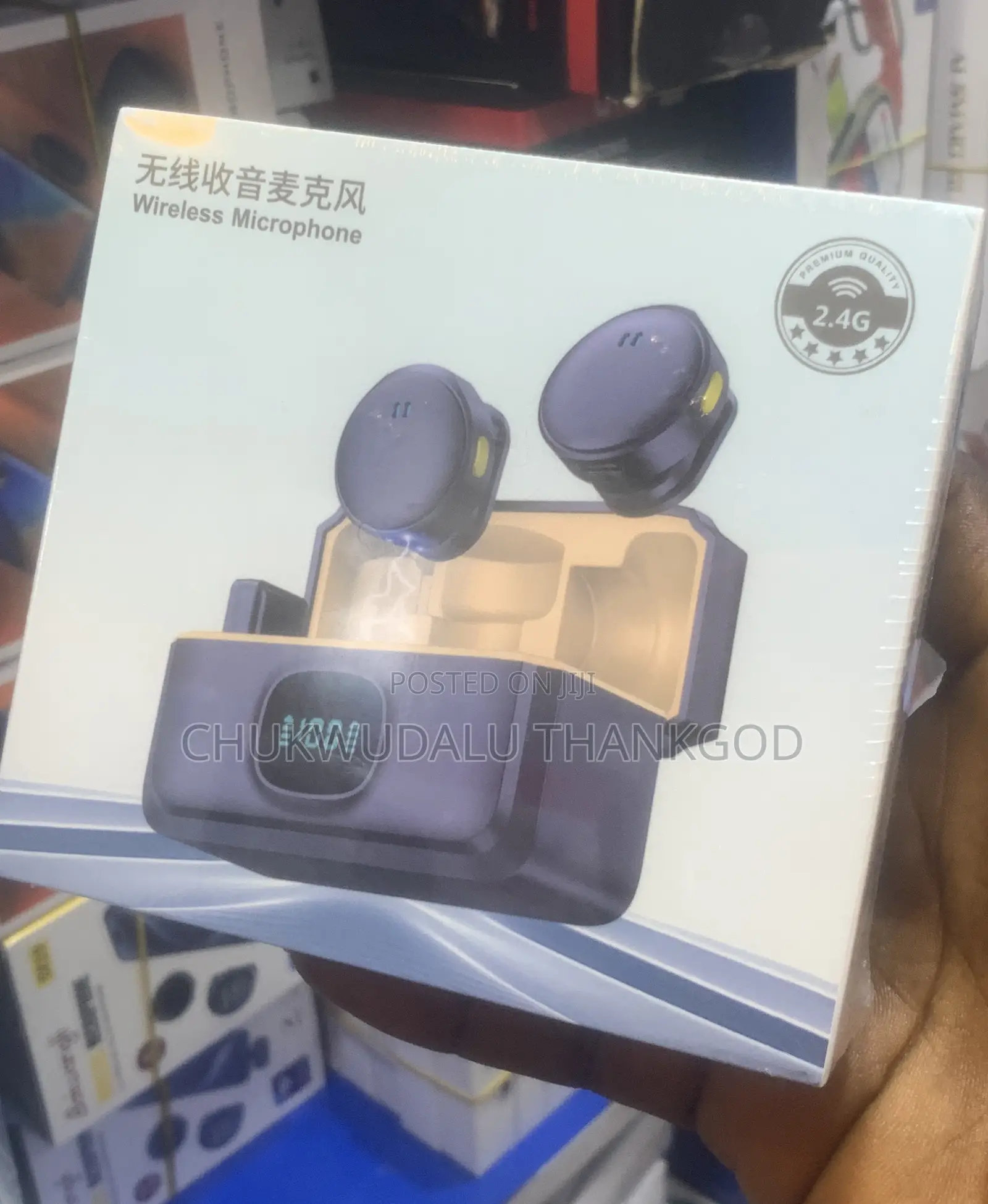 Q8 Button Type Double Magnetic Wireless Microphone