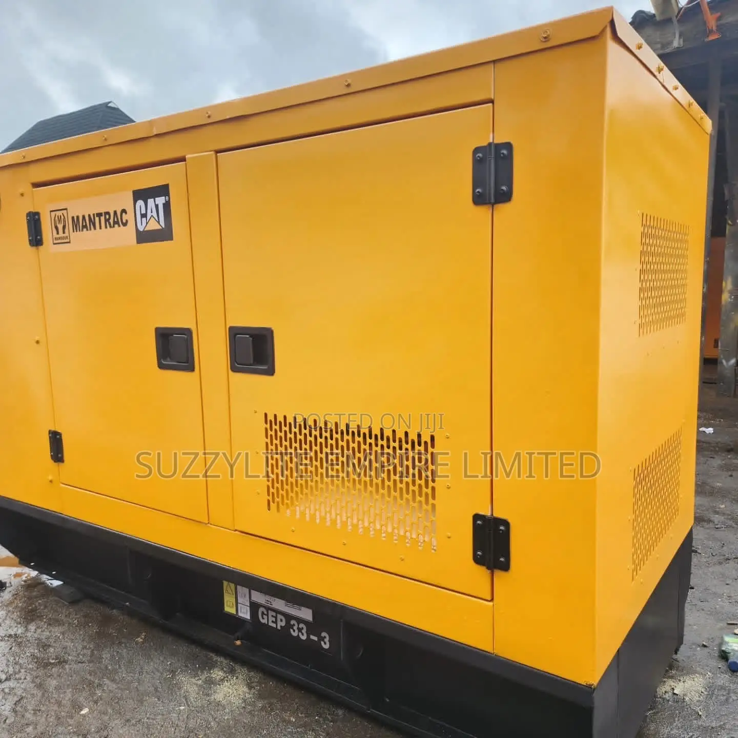 Cat 33kva Soundproof Diesel Generator