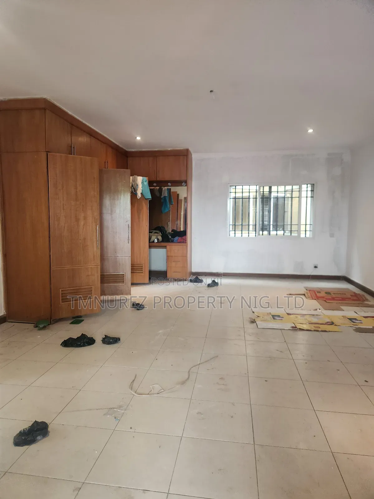 4bdrm Penthouse in Lekki Phase1 for rent