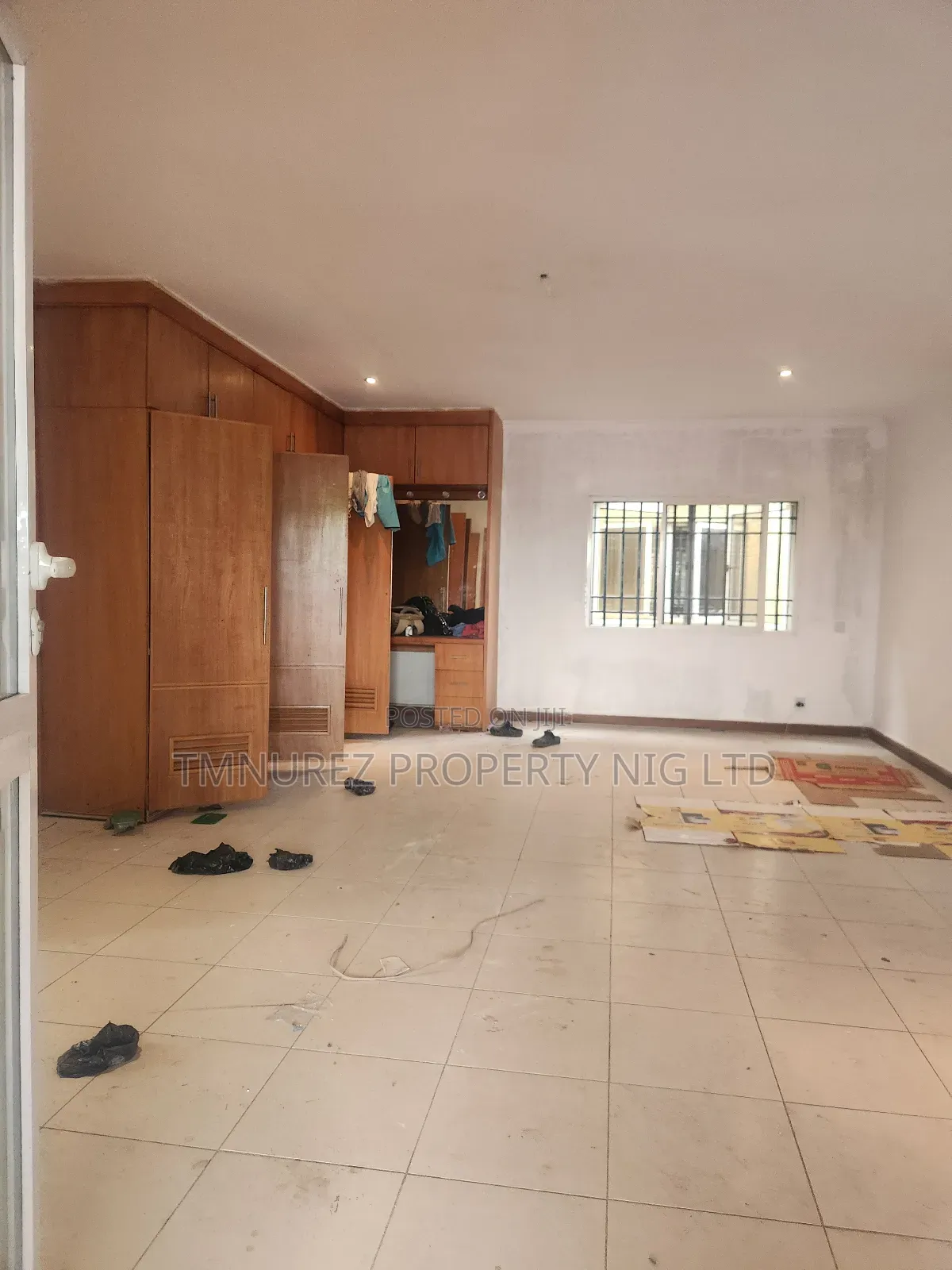 4bdrm Penthouse in Lekki Phase1 for rent