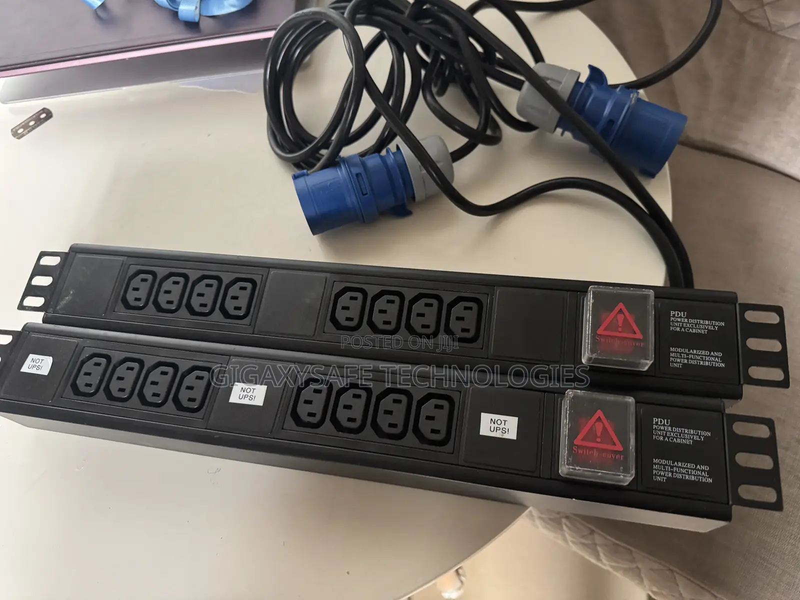 10 Way Iec C13 Pdu +16a Commando Industrial Plug 1u 19 Pdu
