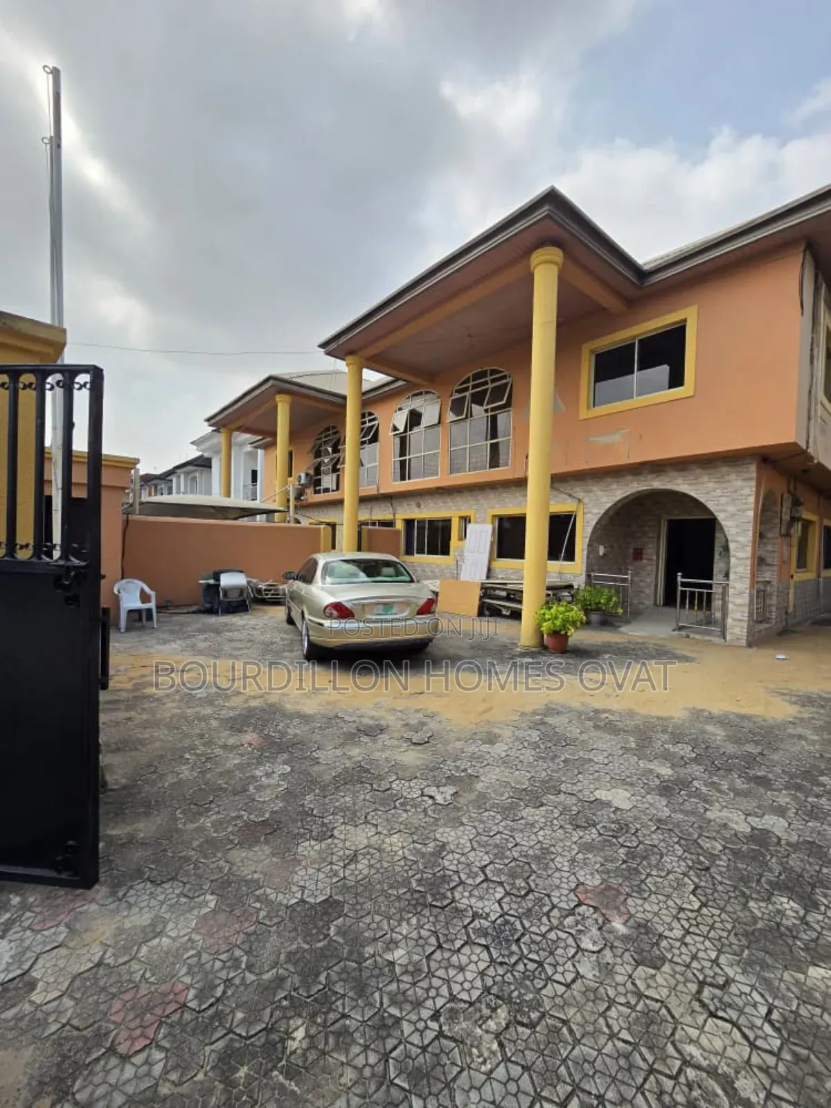 5bdrm Duplex in Lekki Phase 1 for sale
