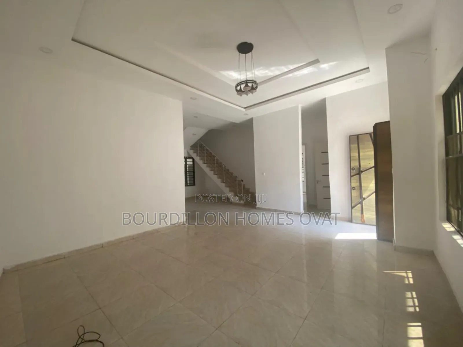 5bdrm Duplex in Harris Drive Vgc for rent