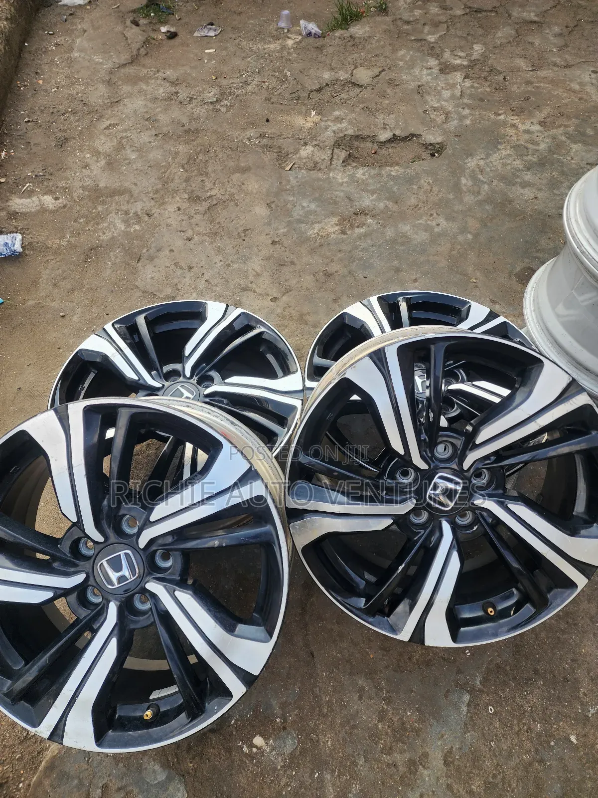 Original Oem Honda  Rim 17inc.