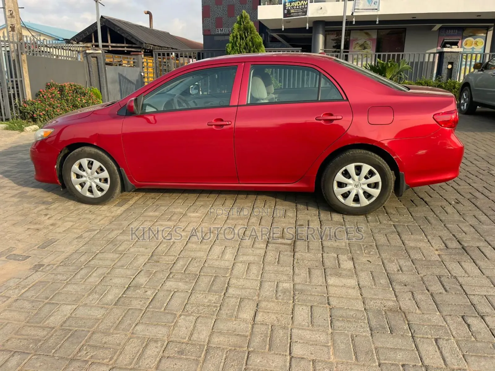 Toyota Corolla LE 4dr Sedan (1.8L 4cyl 4A) 2010 Red