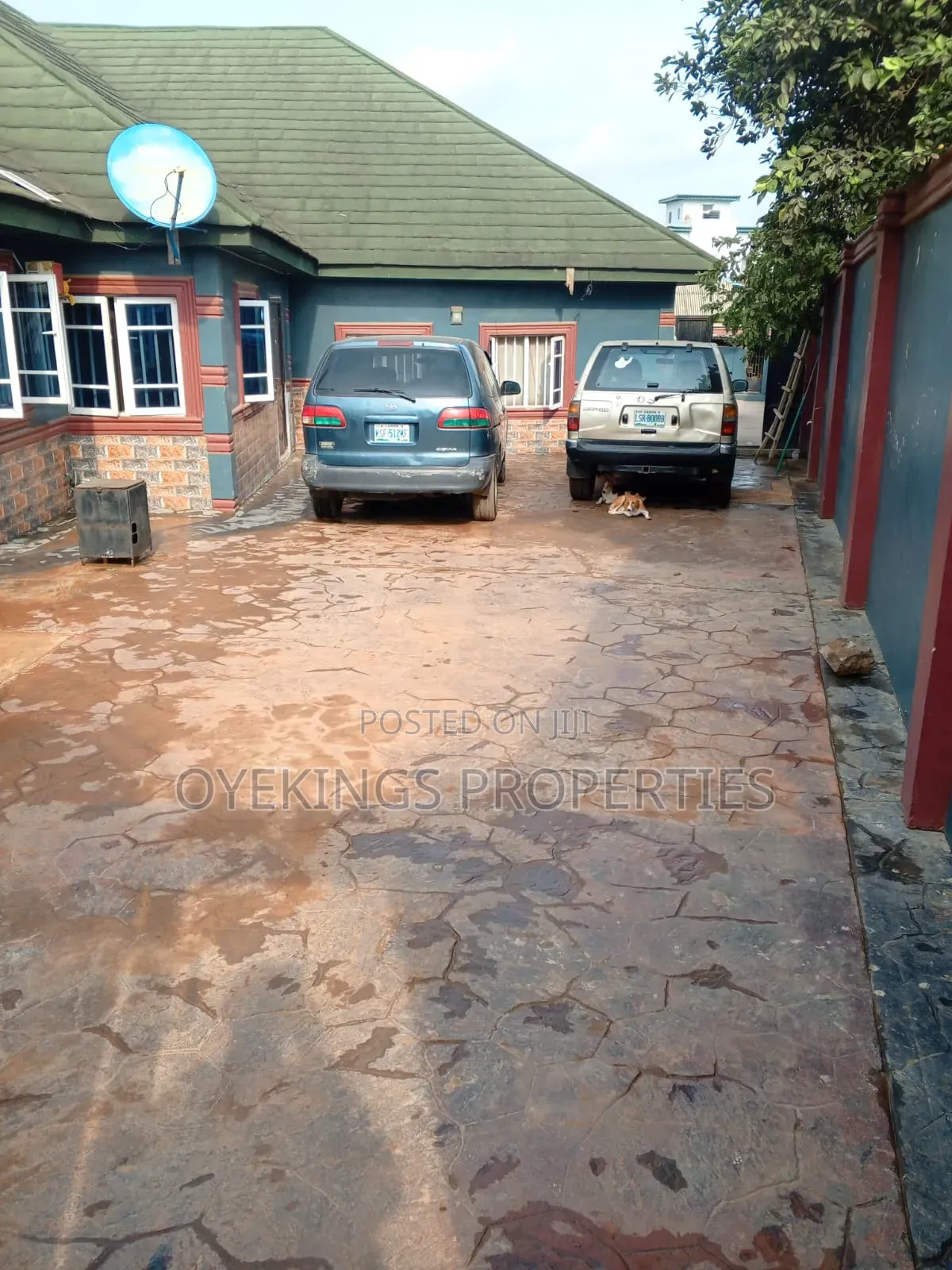 6bdrm Bungalow in Arigbawonwo, Oworonshoki / Gbagada for sale