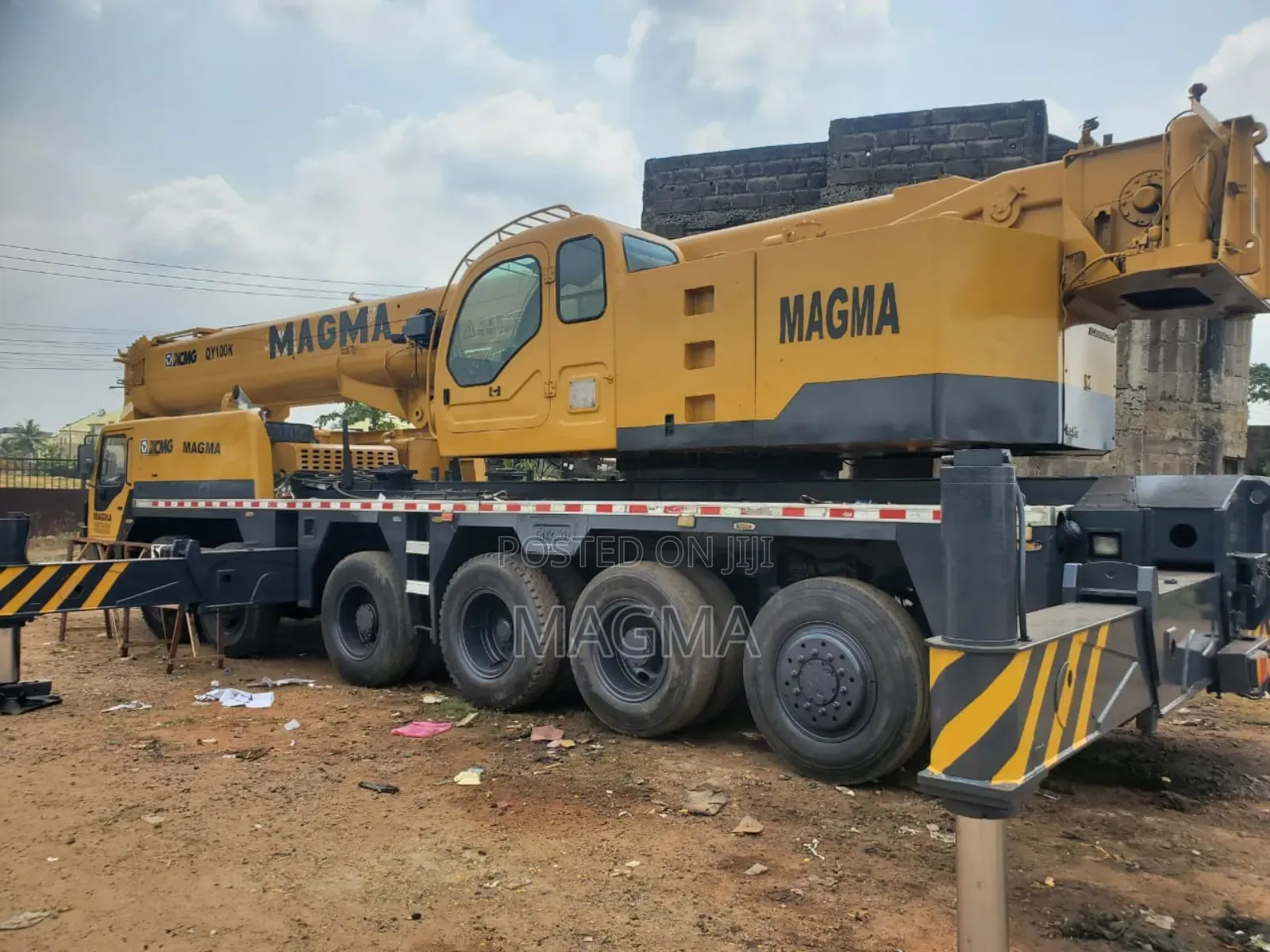 Solid 110 Motor Crane for Lease
