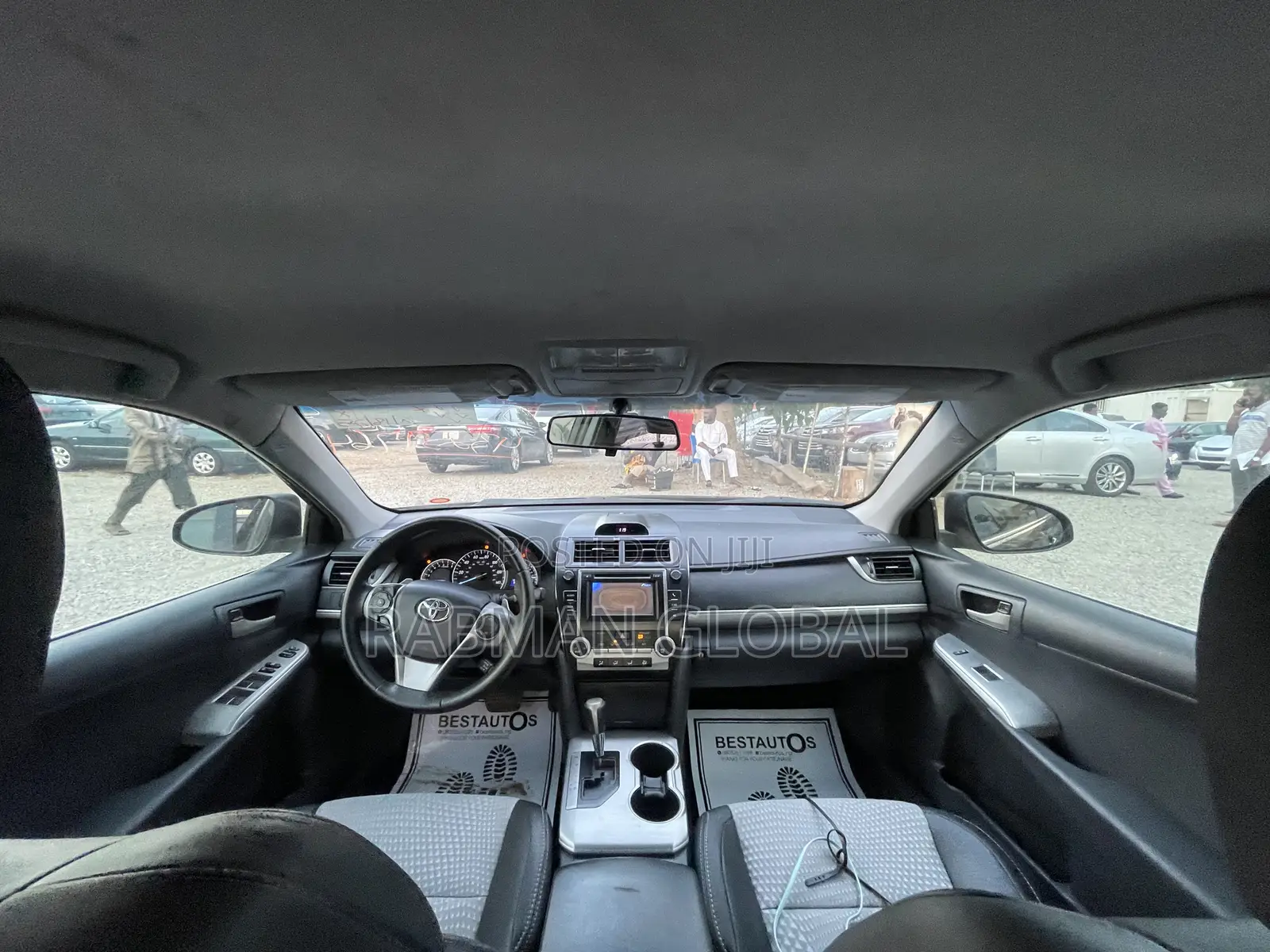 Toyota Camry SE 4dr Sedan (2.5L 4cyl 6A) 2013 Black