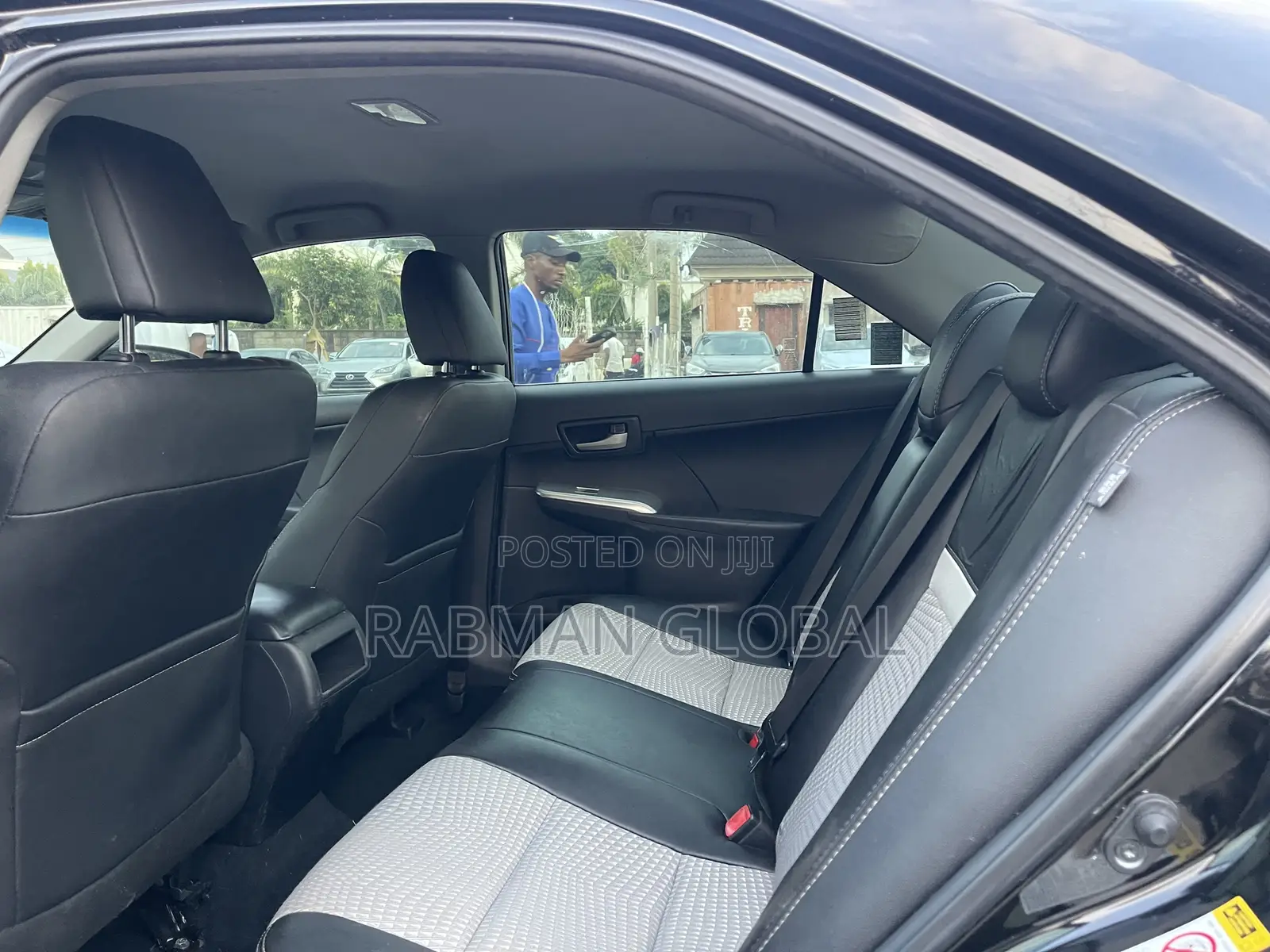 Toyota Camry SE 4dr Sedan (2.5L 4cyl 6A) 2013 Black