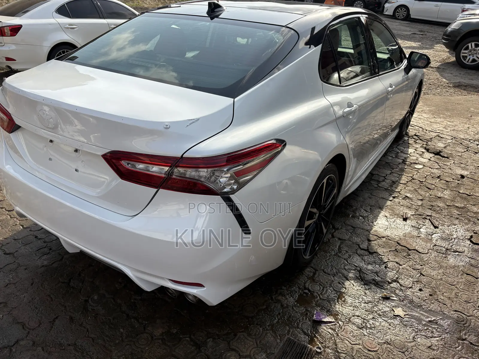 Toyota Camry XSE (2.5L 4cyl 8A) 2019 White