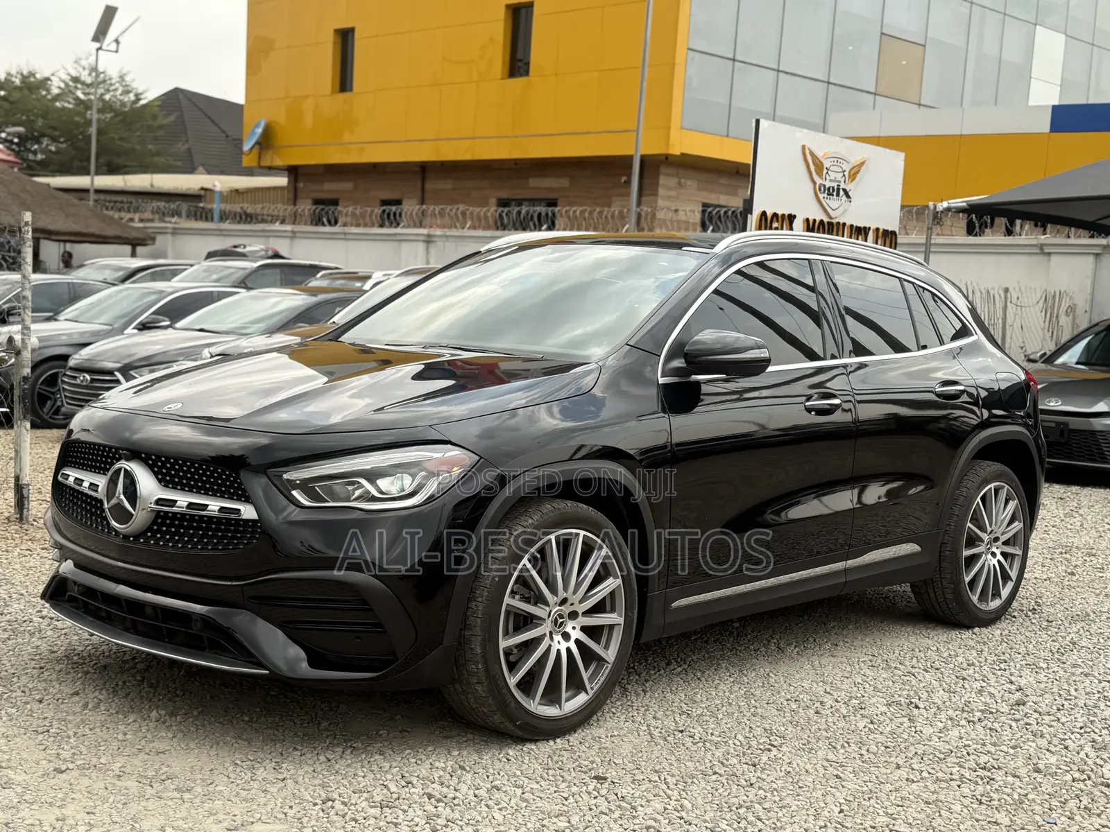Mercedes-Benz GLA 250 2020 Black