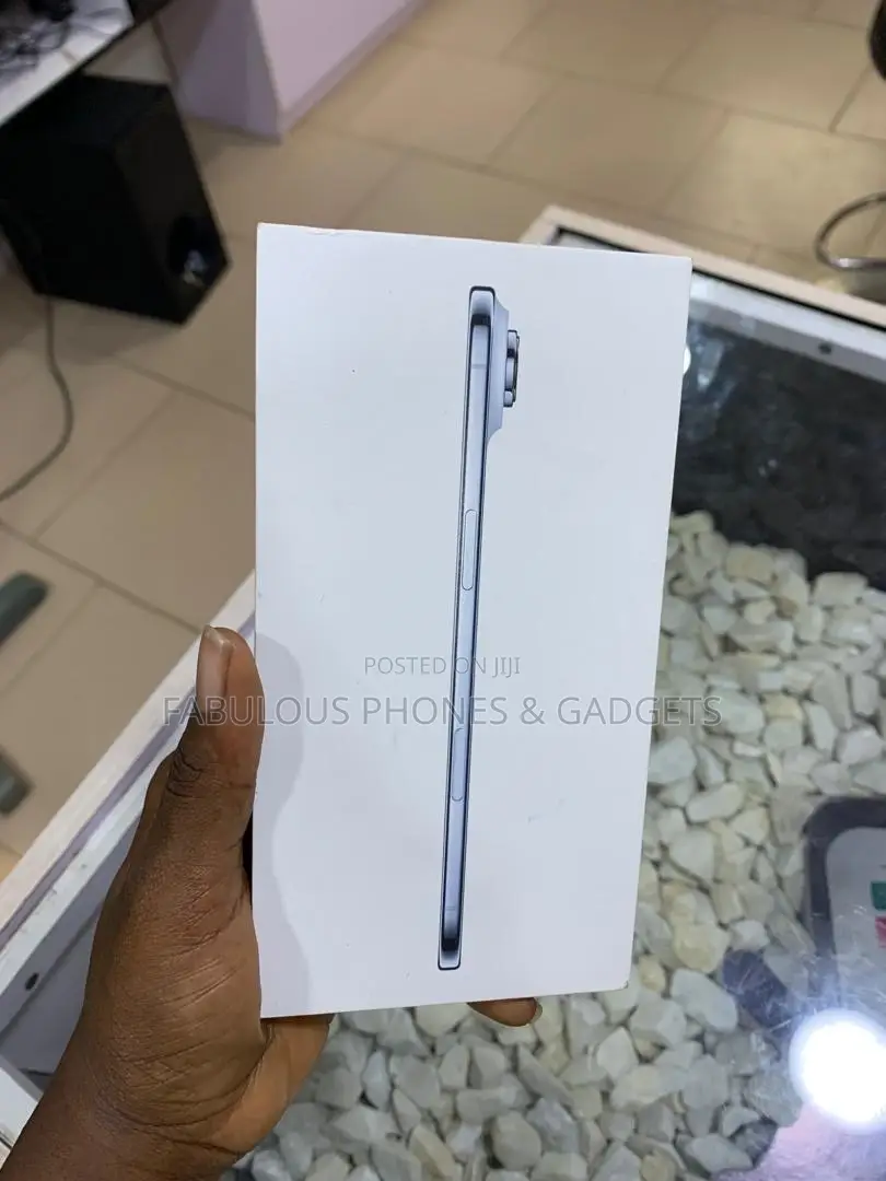 New Apple iPhone Air 256 GB Blue
