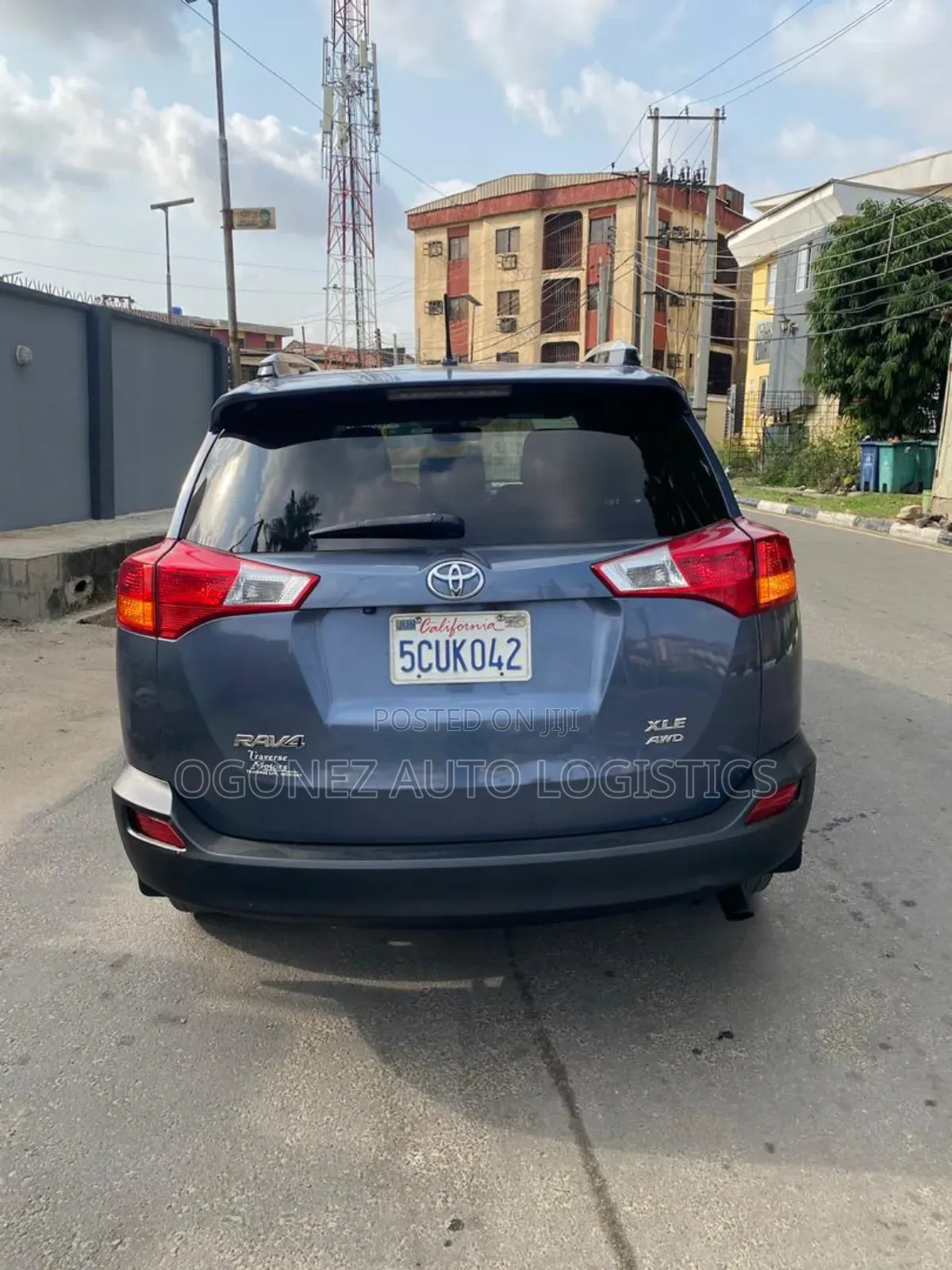 Toyota RAV4 LE FWD (2.5L 4cyl 6A) 2013 Blue