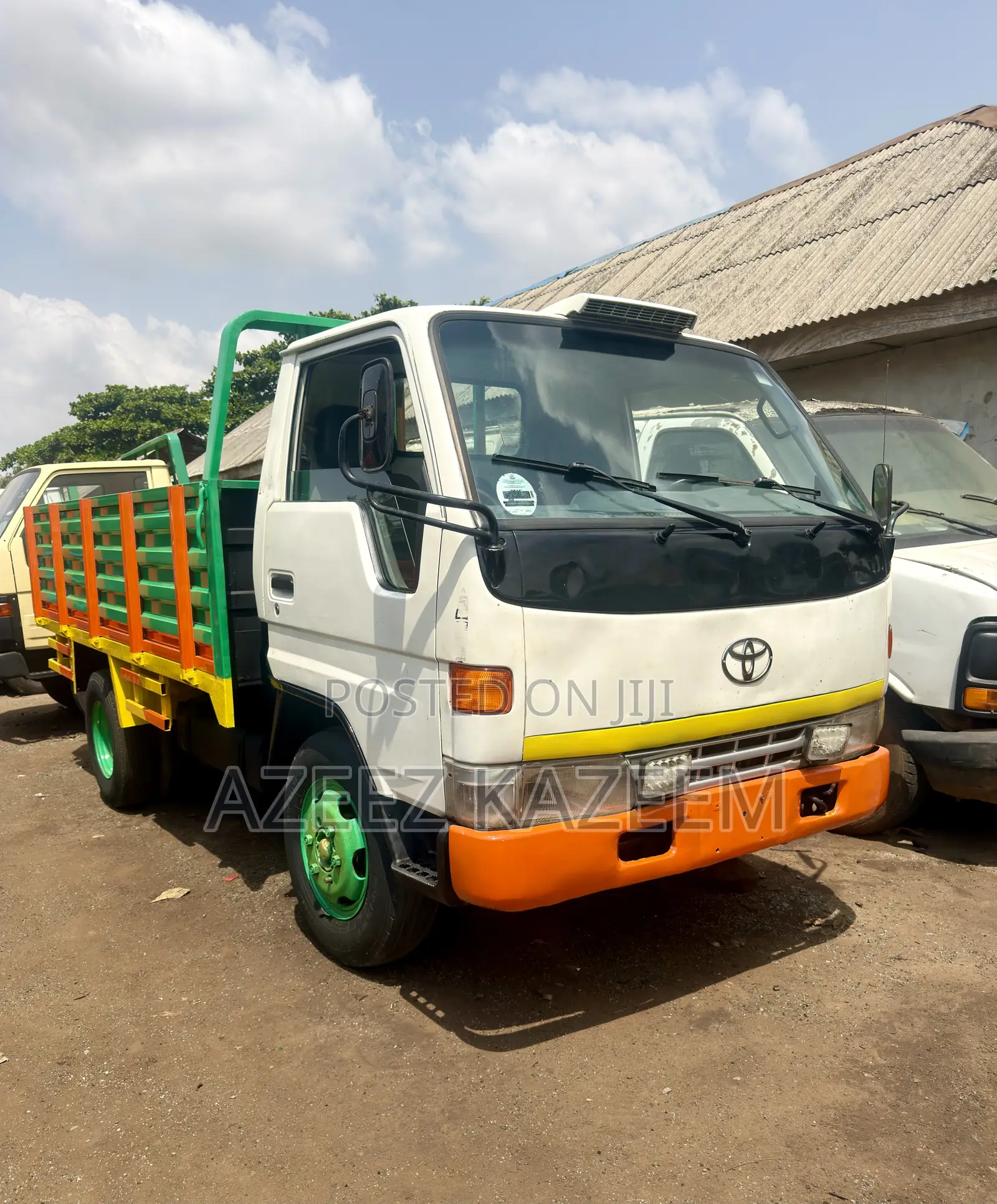 Toyota Dyna Truck 6 Tyres 2rz Petrol Engine Company Used Japan