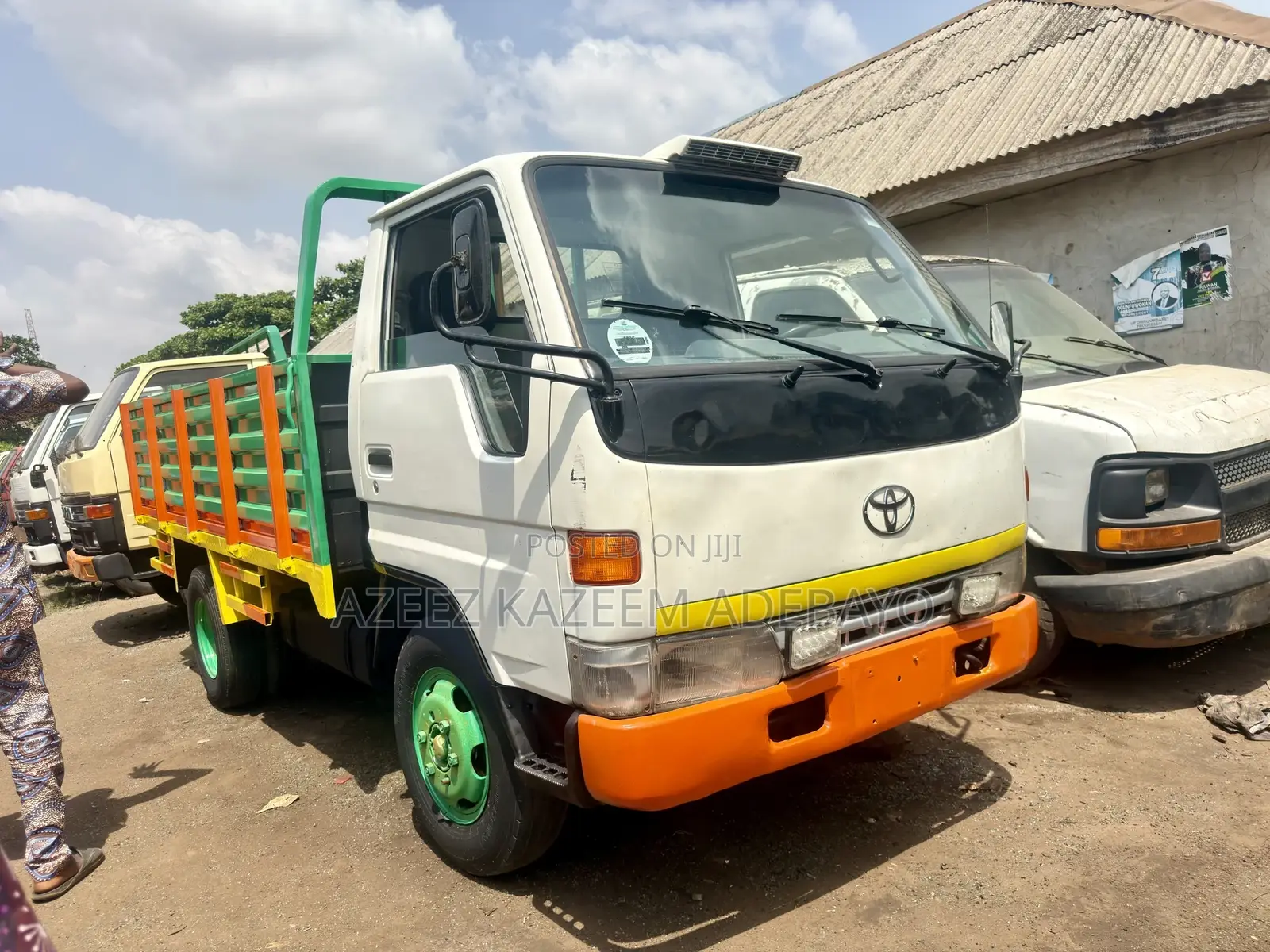 Toyota Dyna Truck 6 Tyres 2rz Petrol Engine Company Used Japan
