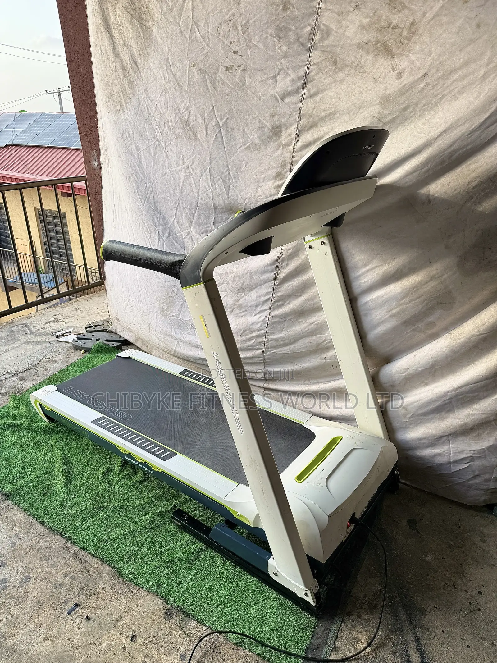 5hp Commercial Treadmill ( Egojin Maestro )
