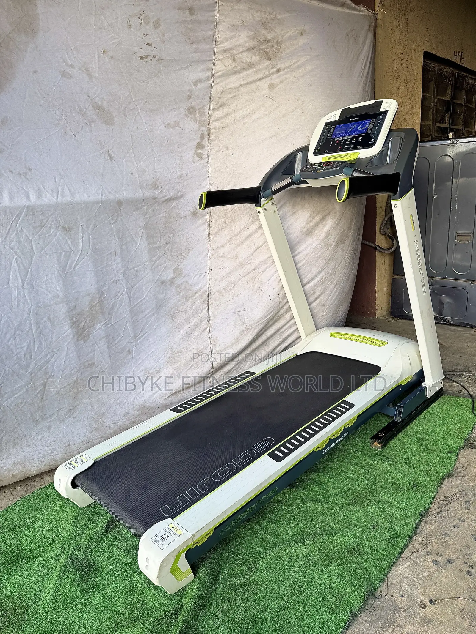 5hp Commercial Treadmill ( Egojin Maestro )