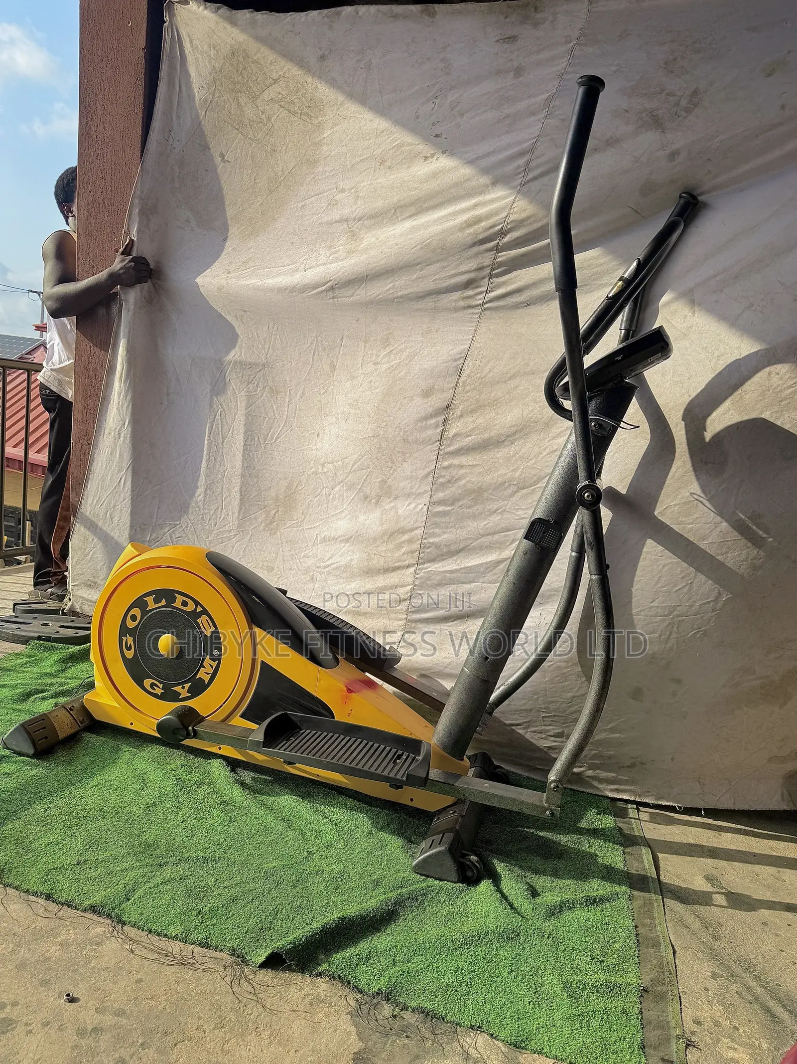 Gold Gym Eliptical Trainer