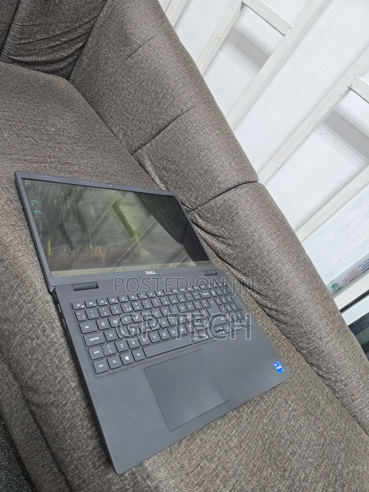 Laptop Dell Latitude 3520 8GB Intel Core i5 SSD 256GB