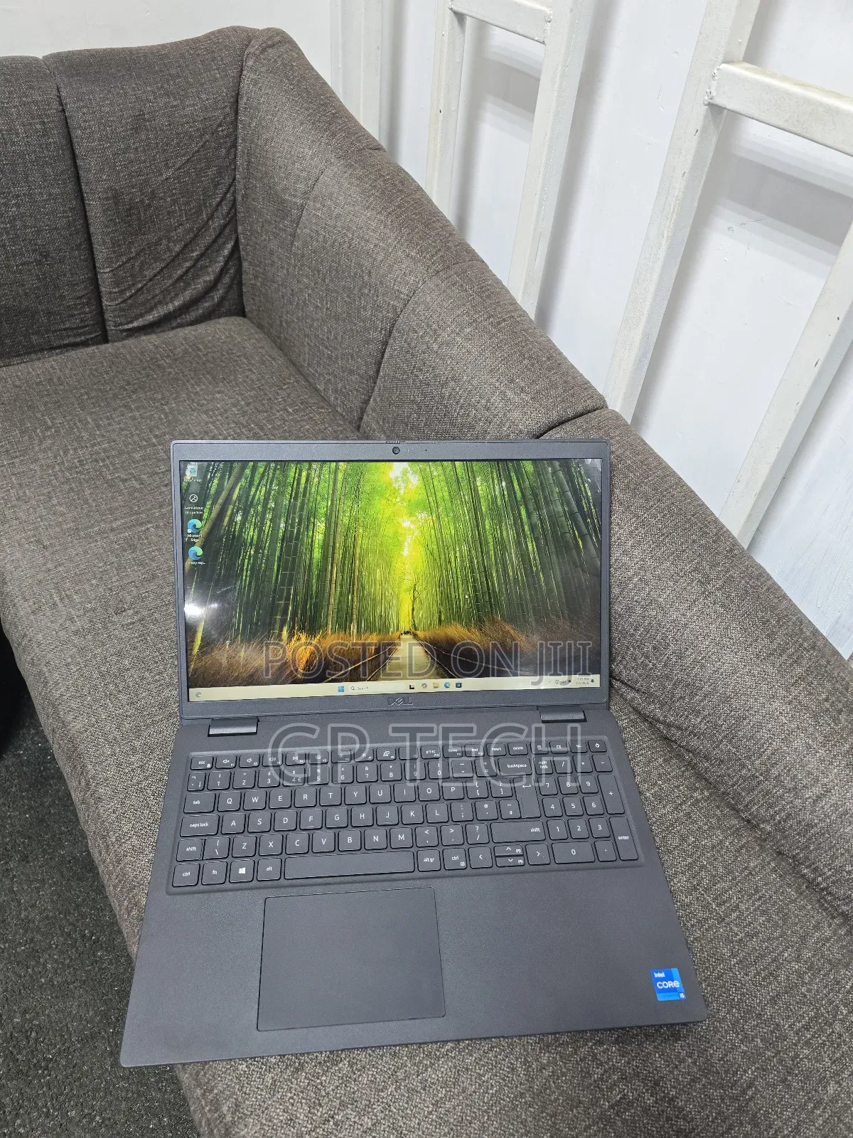 Laptop Dell Latitude 3520 8GB Intel Core i5 SSD 256GB