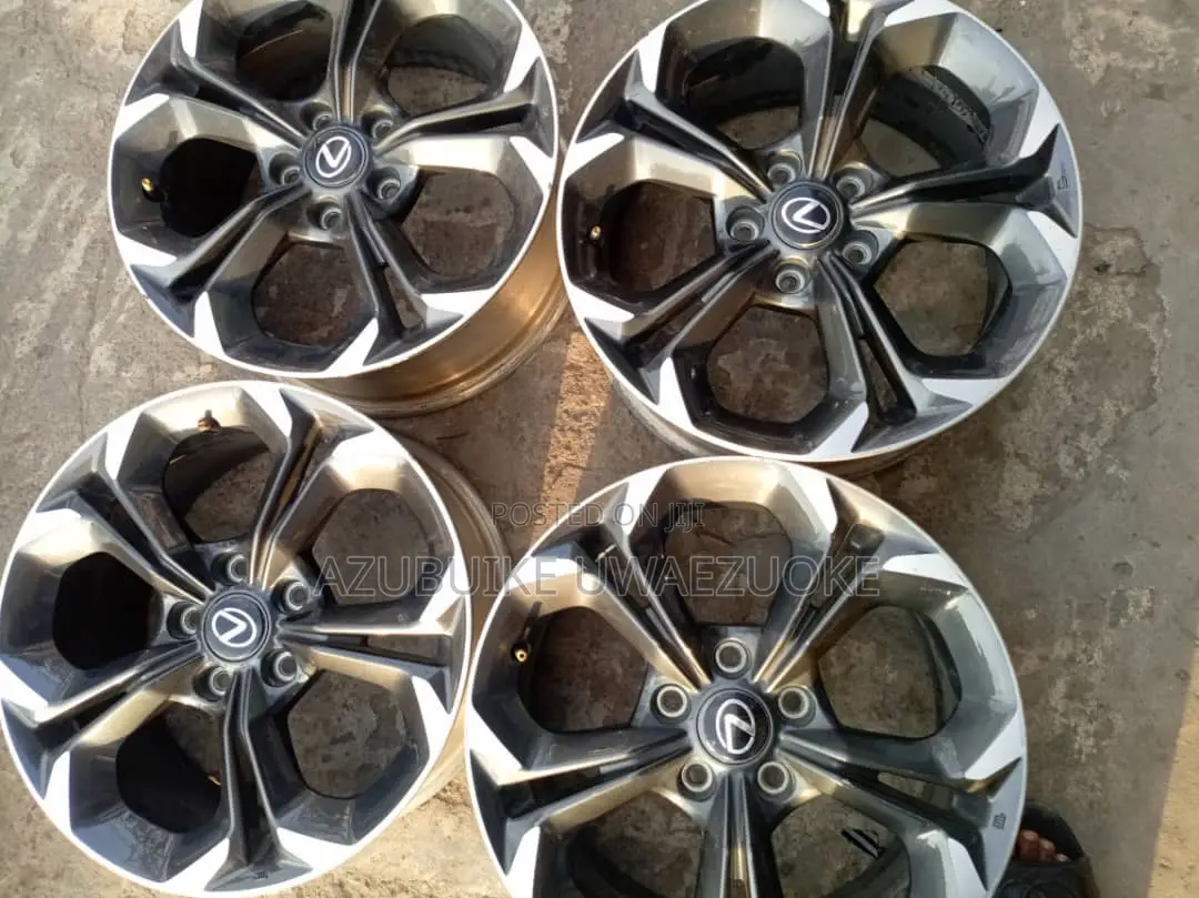 17”Rims Lexus Is250