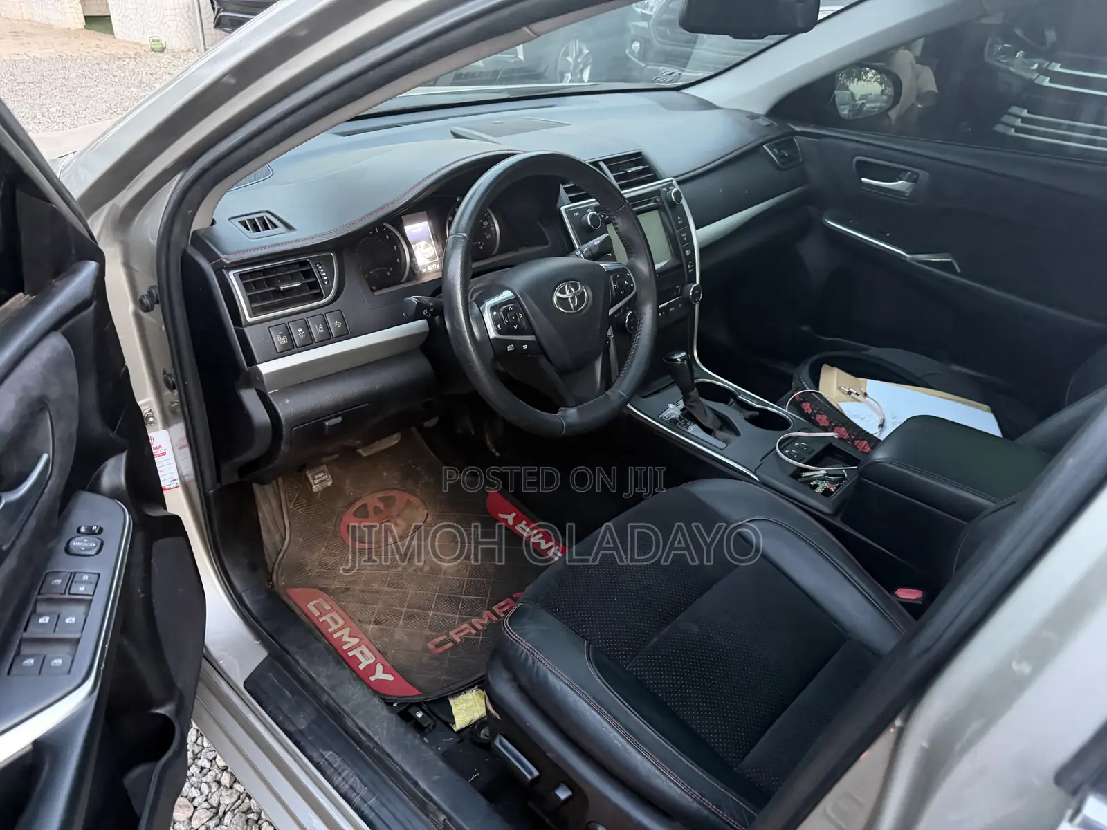 Toyota Camry XSE V6 4dr Sedan (3.5L 6cyl 6A) 2016 Gold