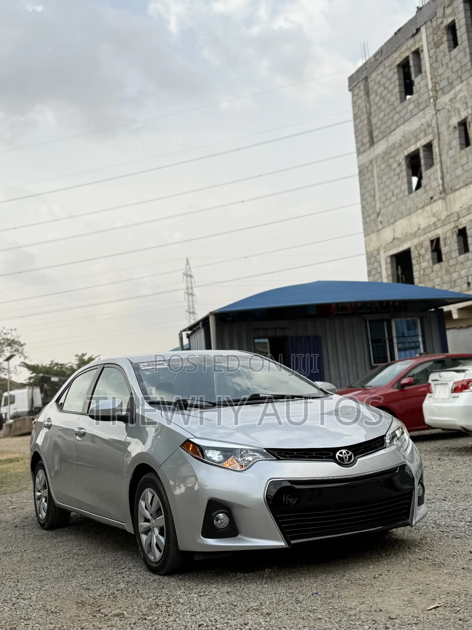 Toyota Corolla LE 4dr Sedan (1.8L 4cyl CVT) 2015 Silver