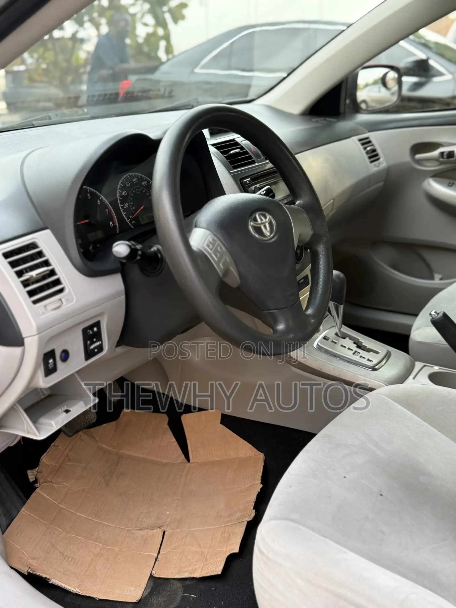 Toyota Corolla LE 4dr Sedan (1.8L 4cyl 4A) 2012 Red