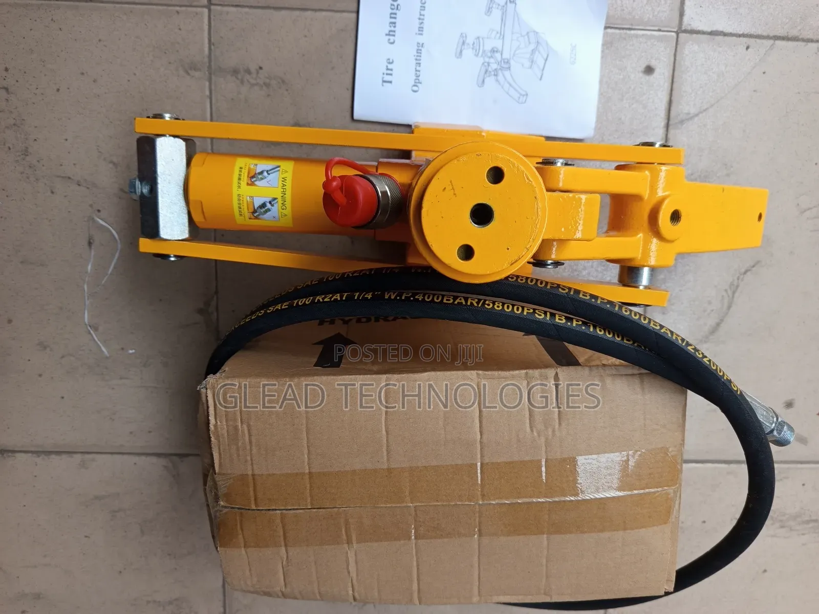 Tire Bead Breaker