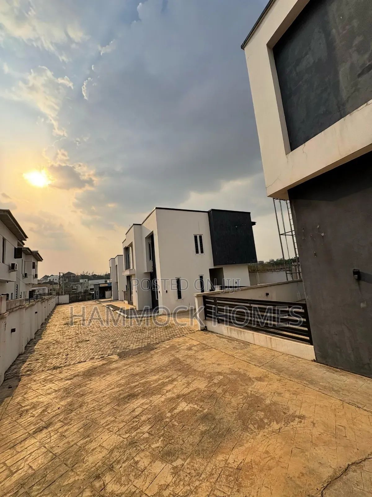 4bdrm Duplex in Carlton Gate Gra, Akobo for sale
