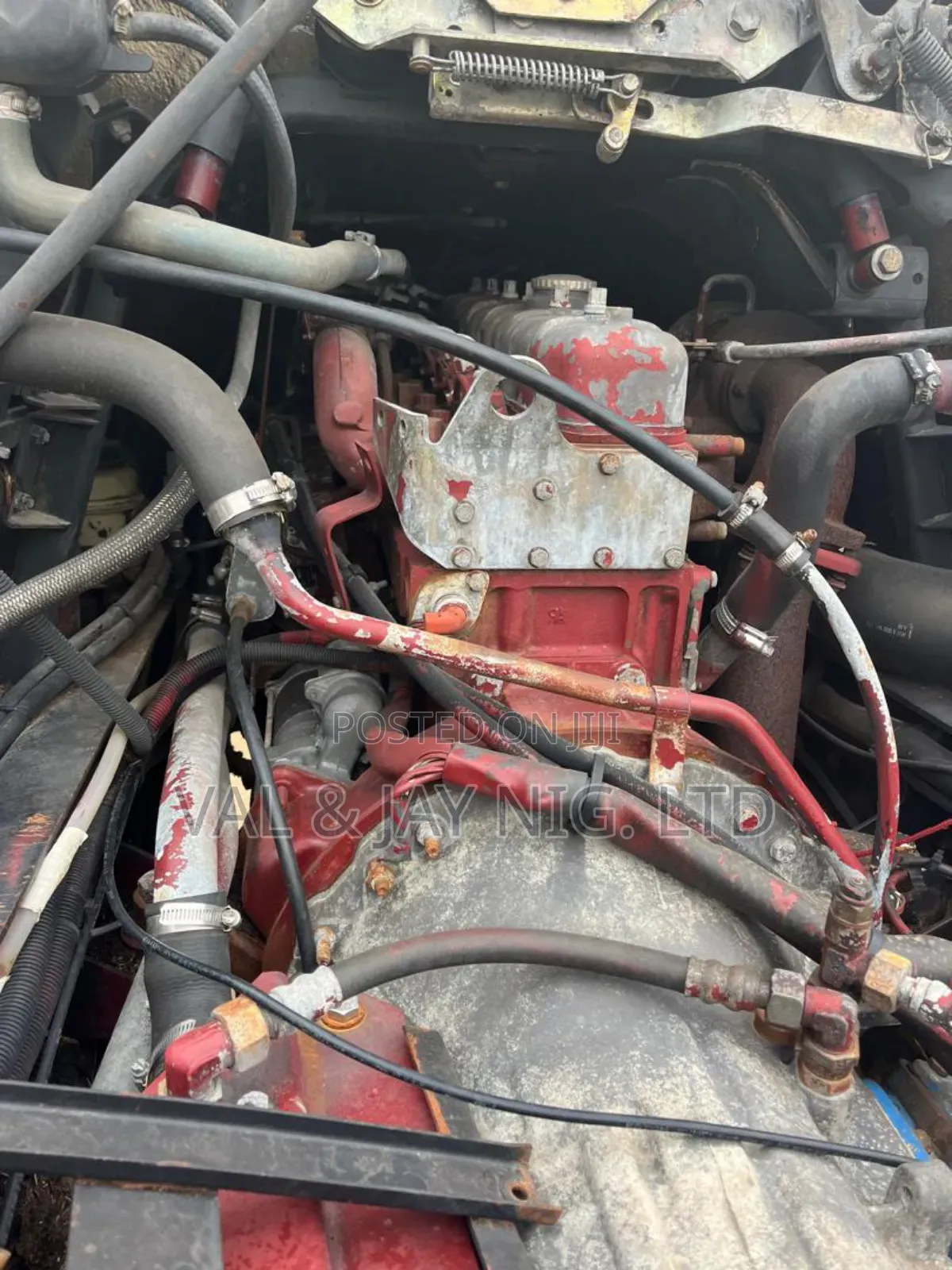 Mack Rigid Truck 10 Bolts 6 Cylinders - Foreign Use