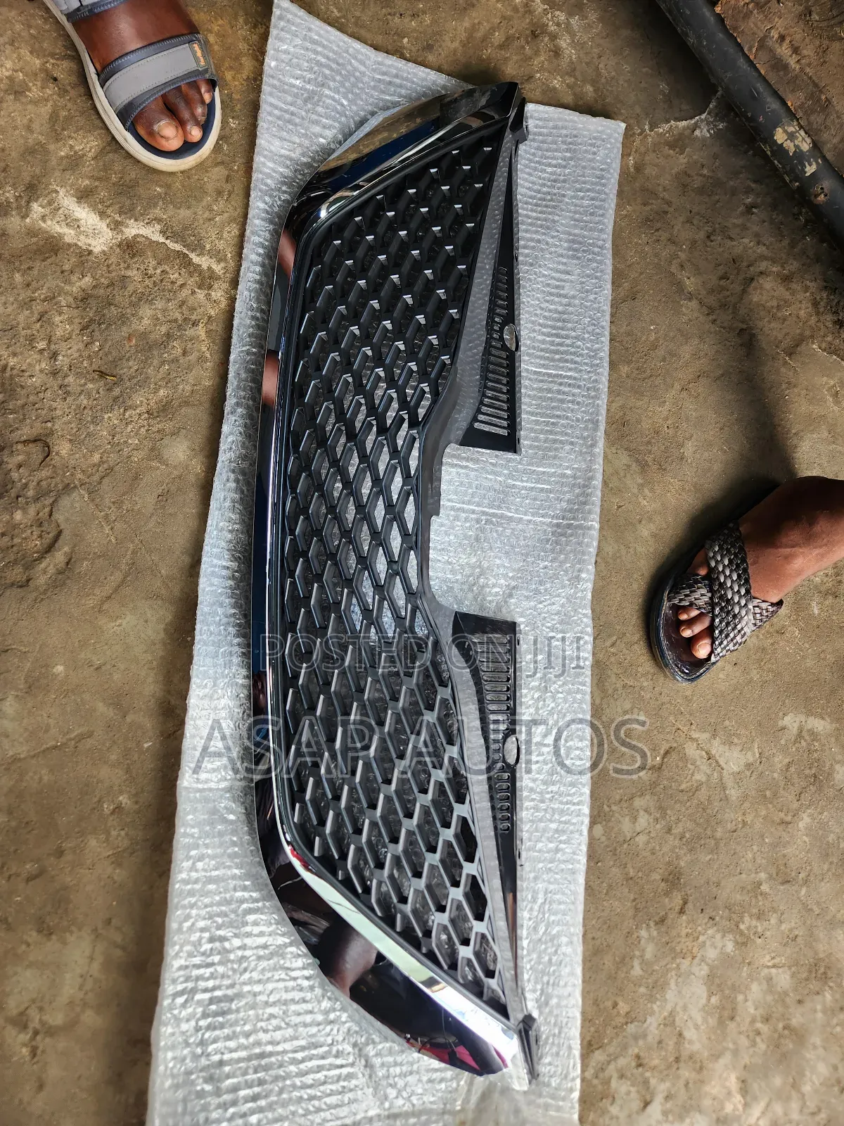 Front Grill for Toyota Sienna 2015 Sport