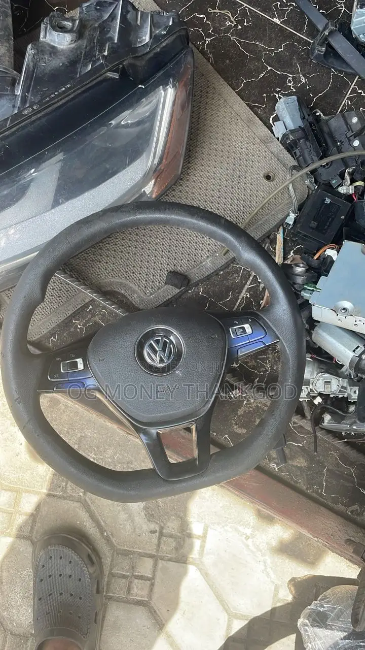 Steering Wheel Volkswagen Golf 7