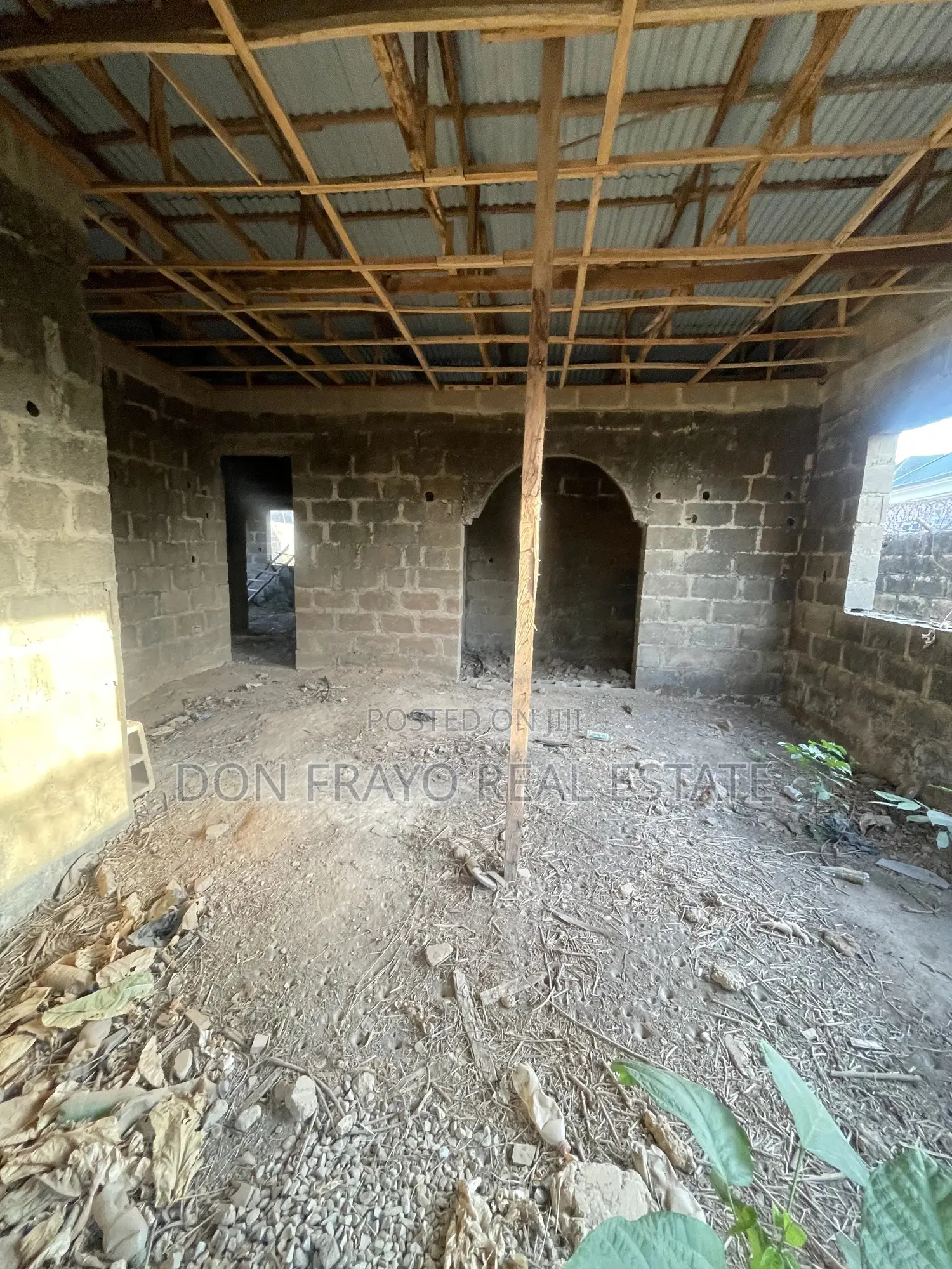 3 Beds + 1 Bed Bq Uncompleted Bungalow At Elebu Akala Express Ibadan