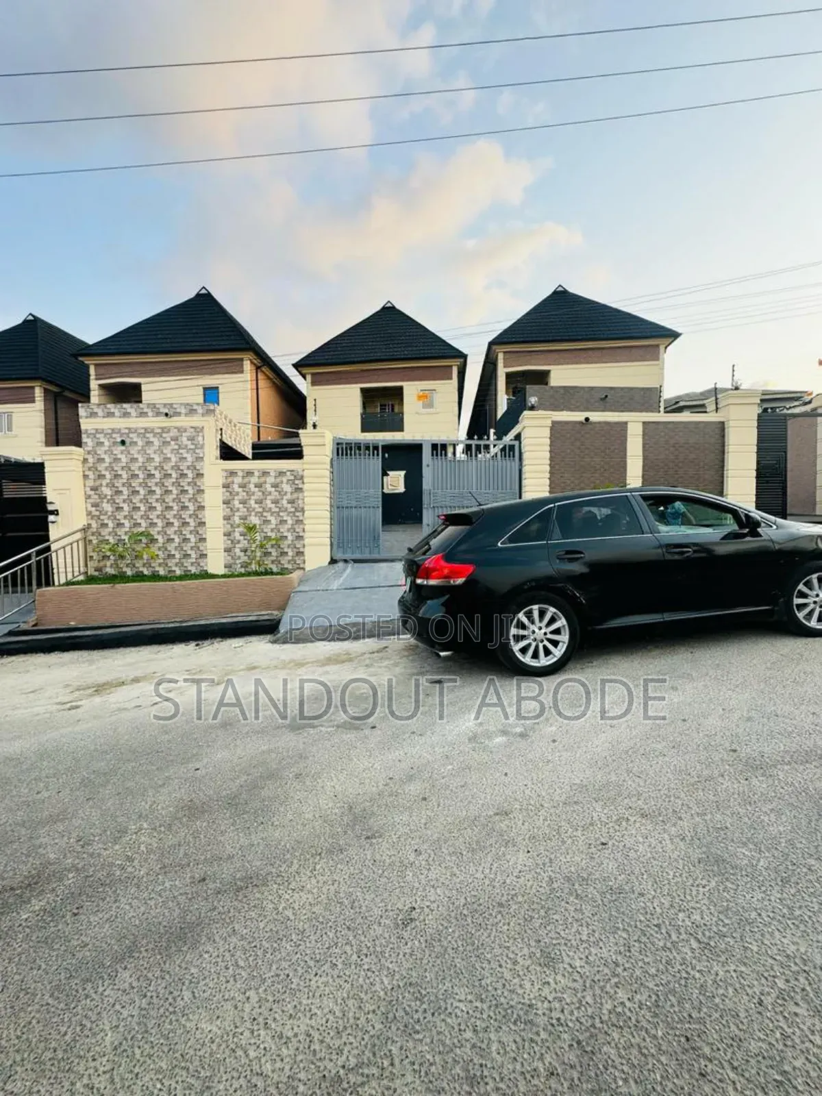 4bdrm Duplex in In An Estate, Ogba for sale