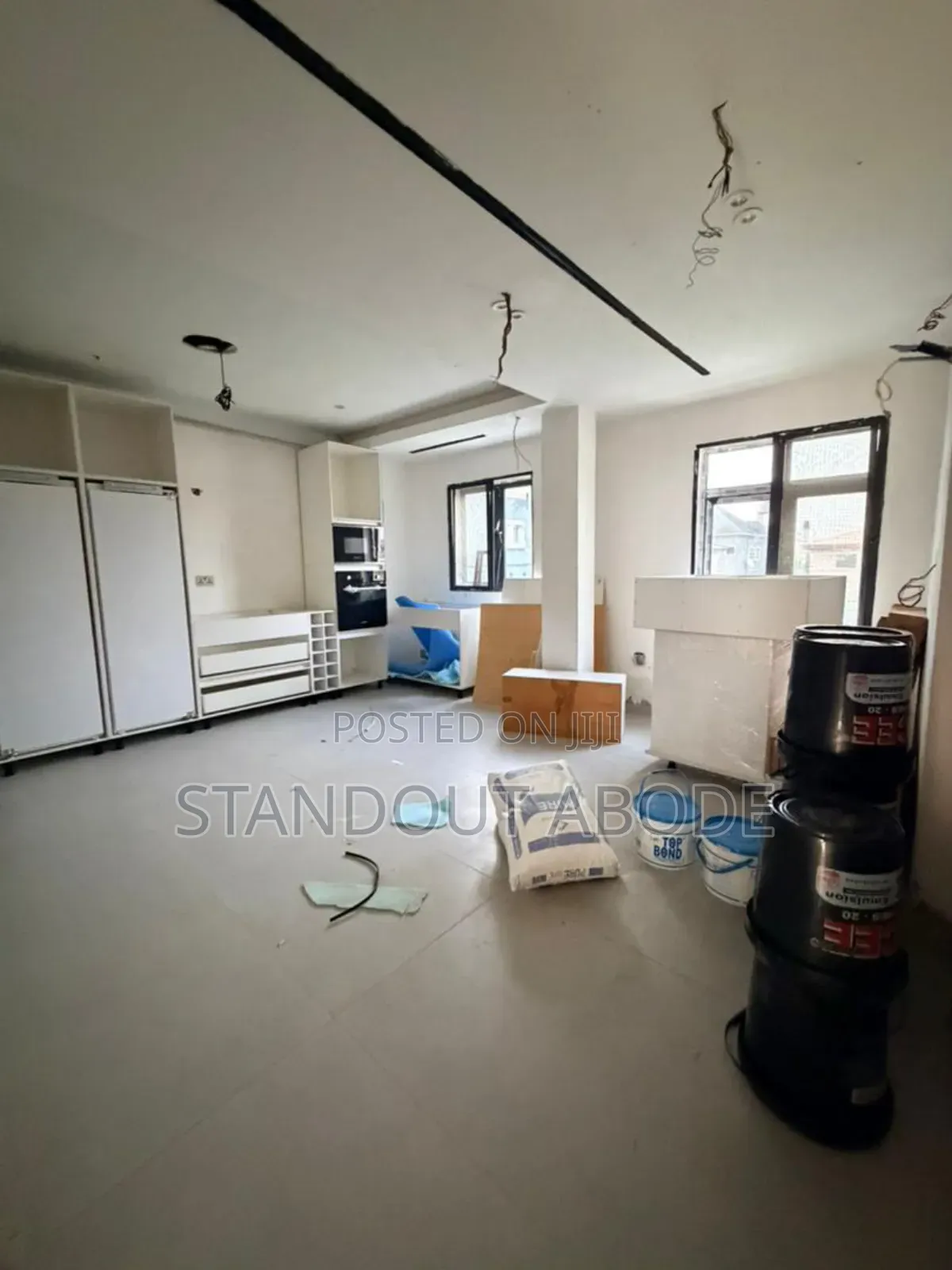 4bdrm Townhouse/Terrace in In An Estate, Gbagada for sale